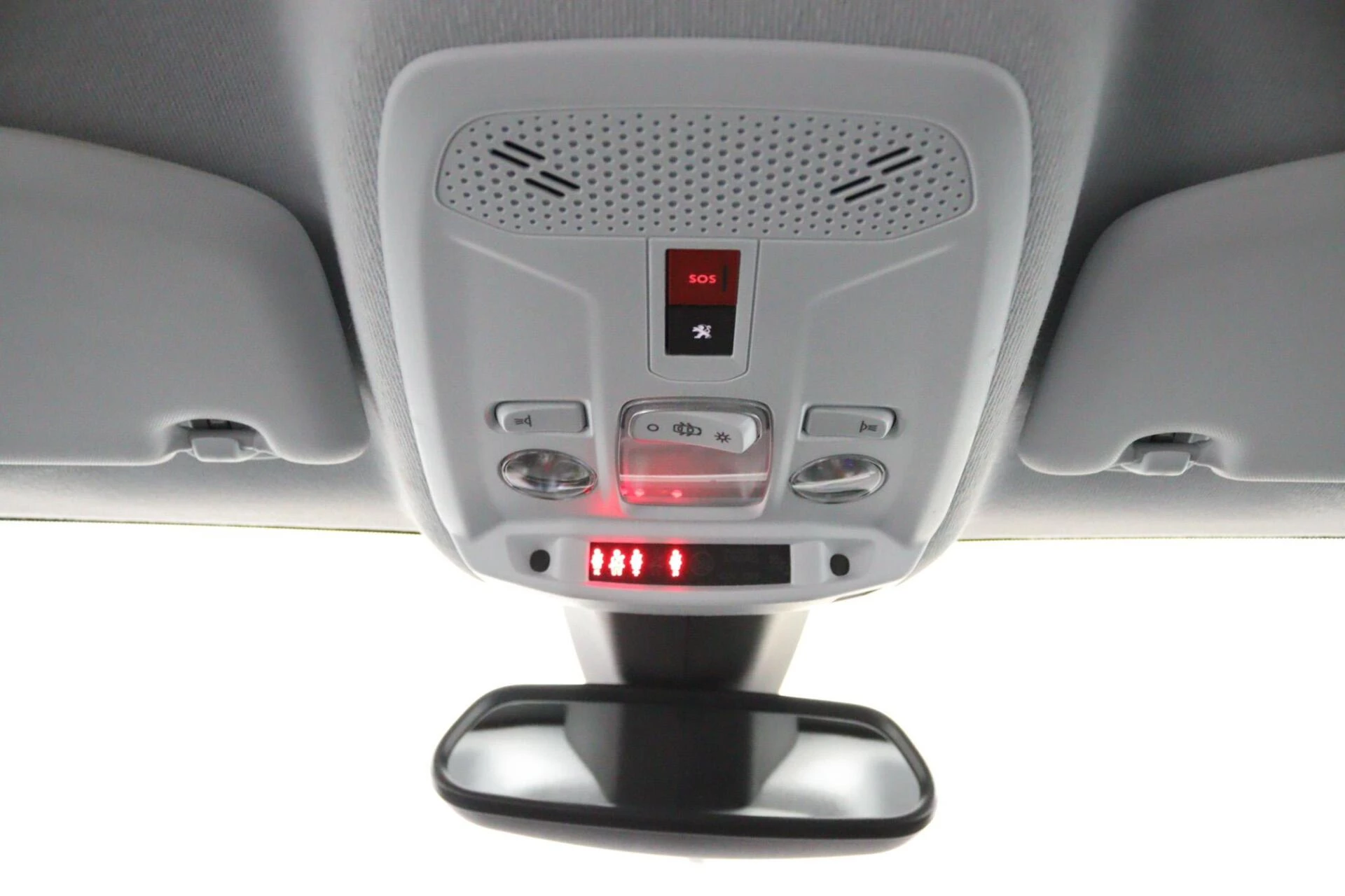 Hoofdafbeelding Peugeot e-208