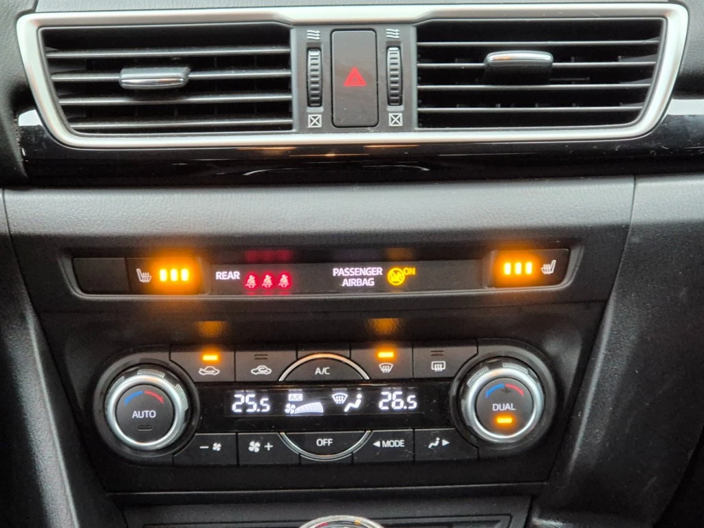 Hoofdafbeelding Mazda 3