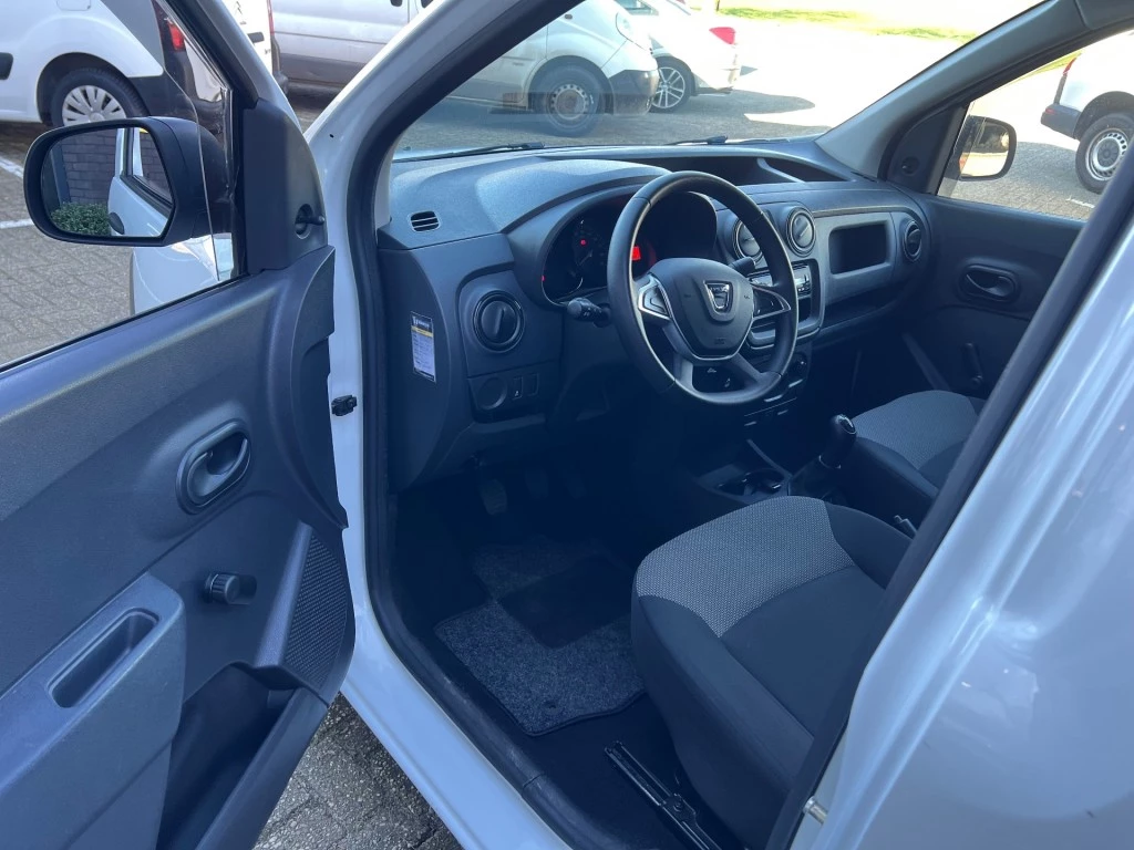 Hoofdafbeelding Dacia Dokker