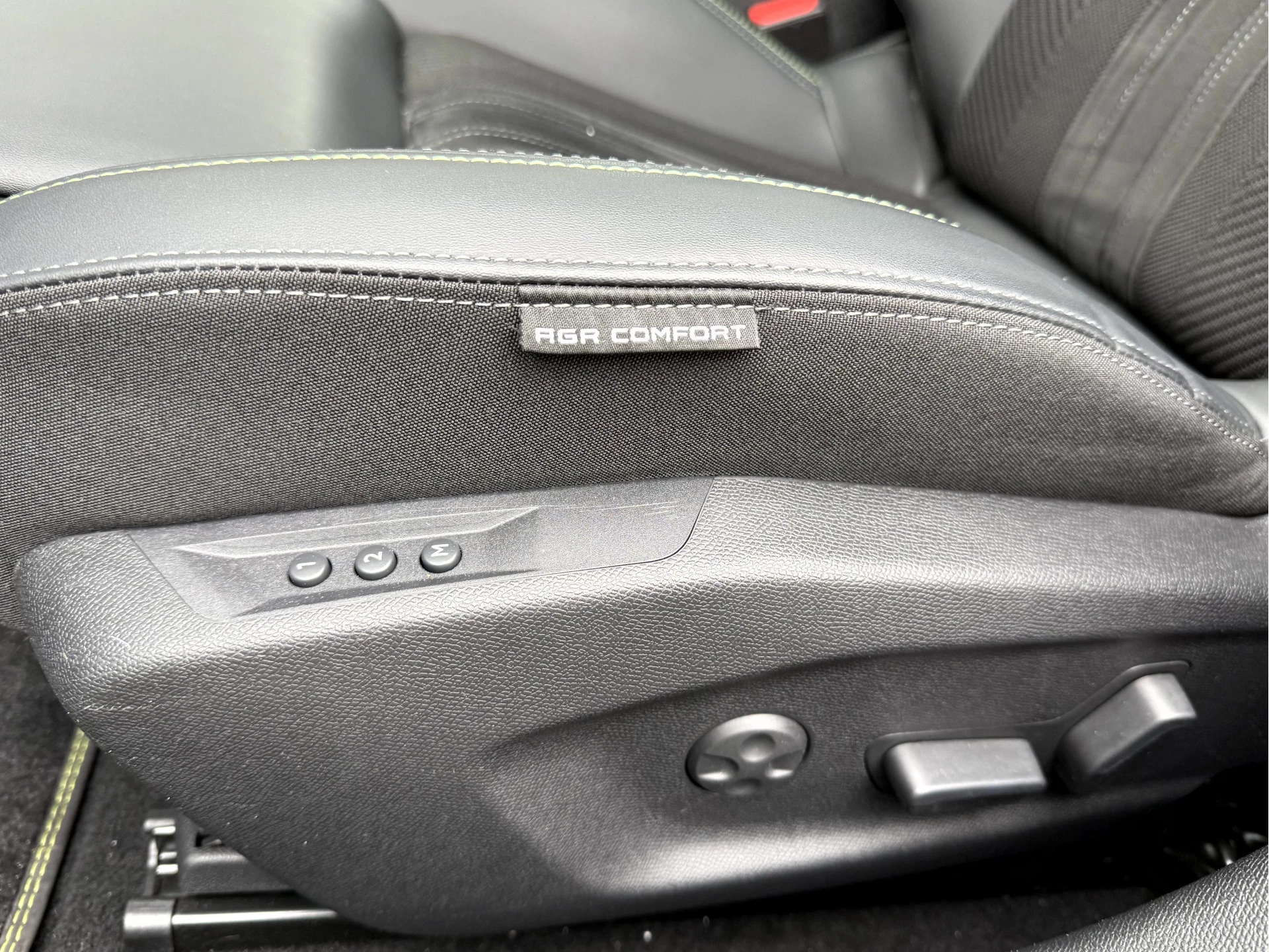 Hoofdafbeelding Peugeot 408