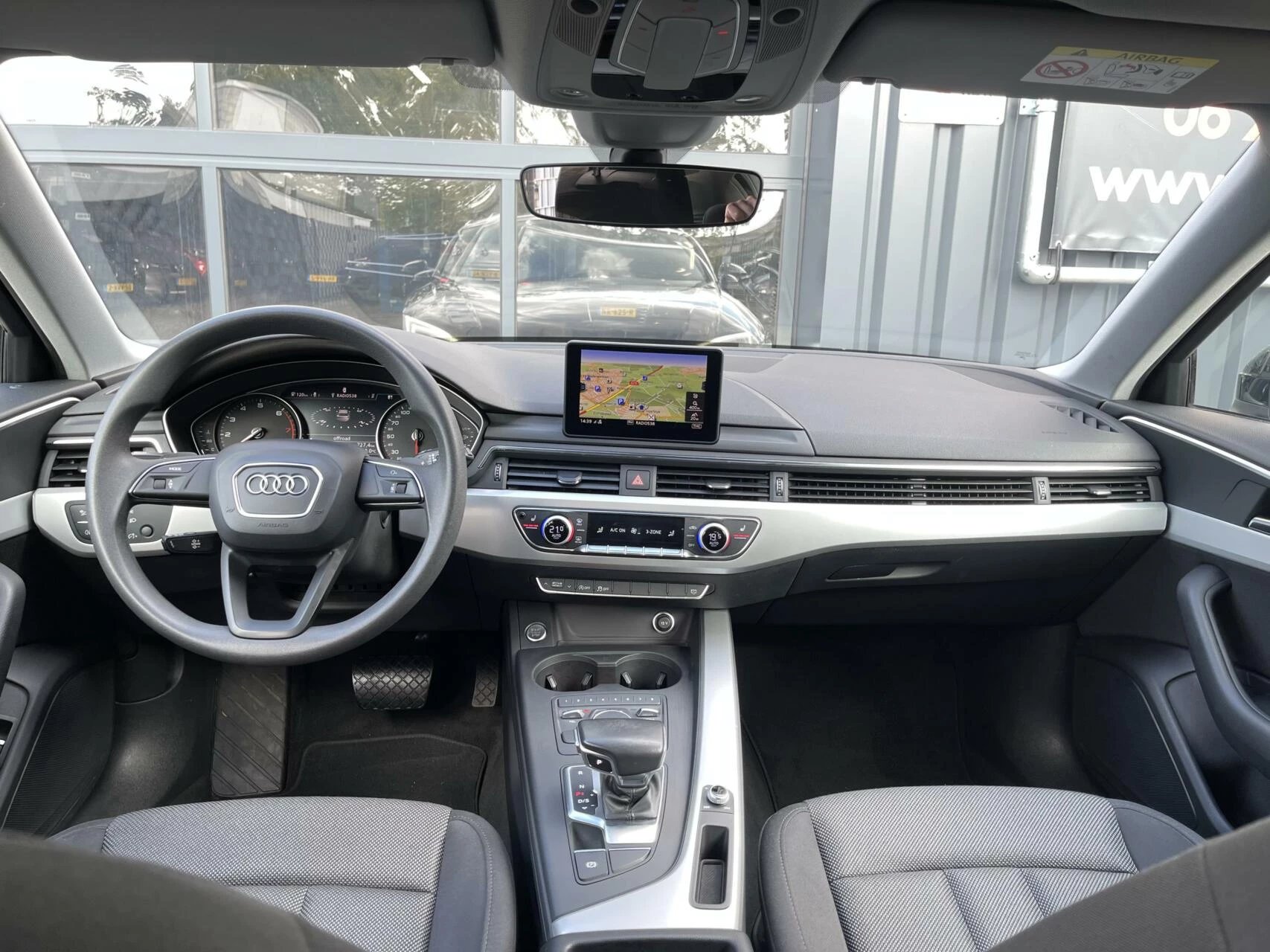 Hoofdafbeelding Audi A4