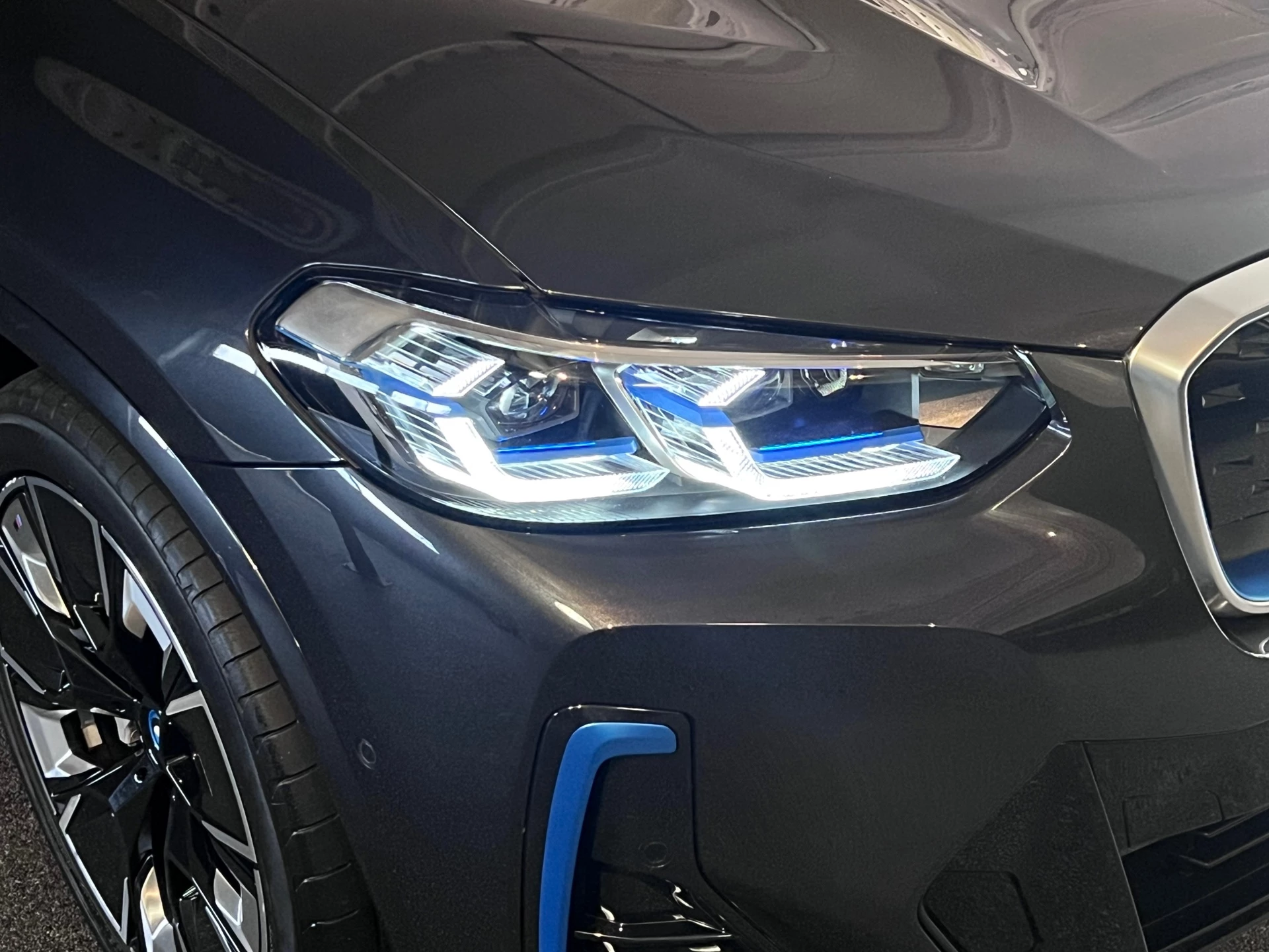 Hoofdafbeelding BMW iX3