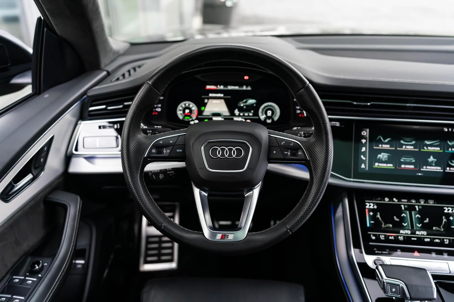 Hoofdafbeelding Audi Q8