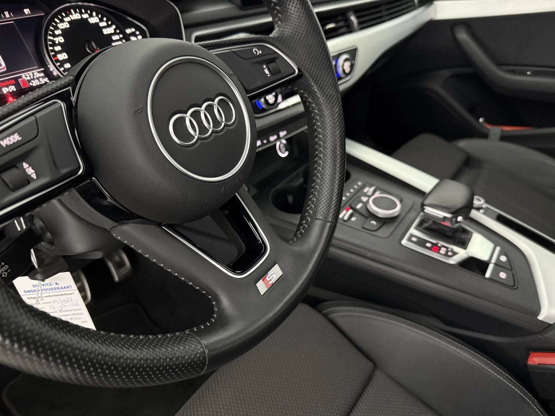 Hoofdafbeelding Audi A4