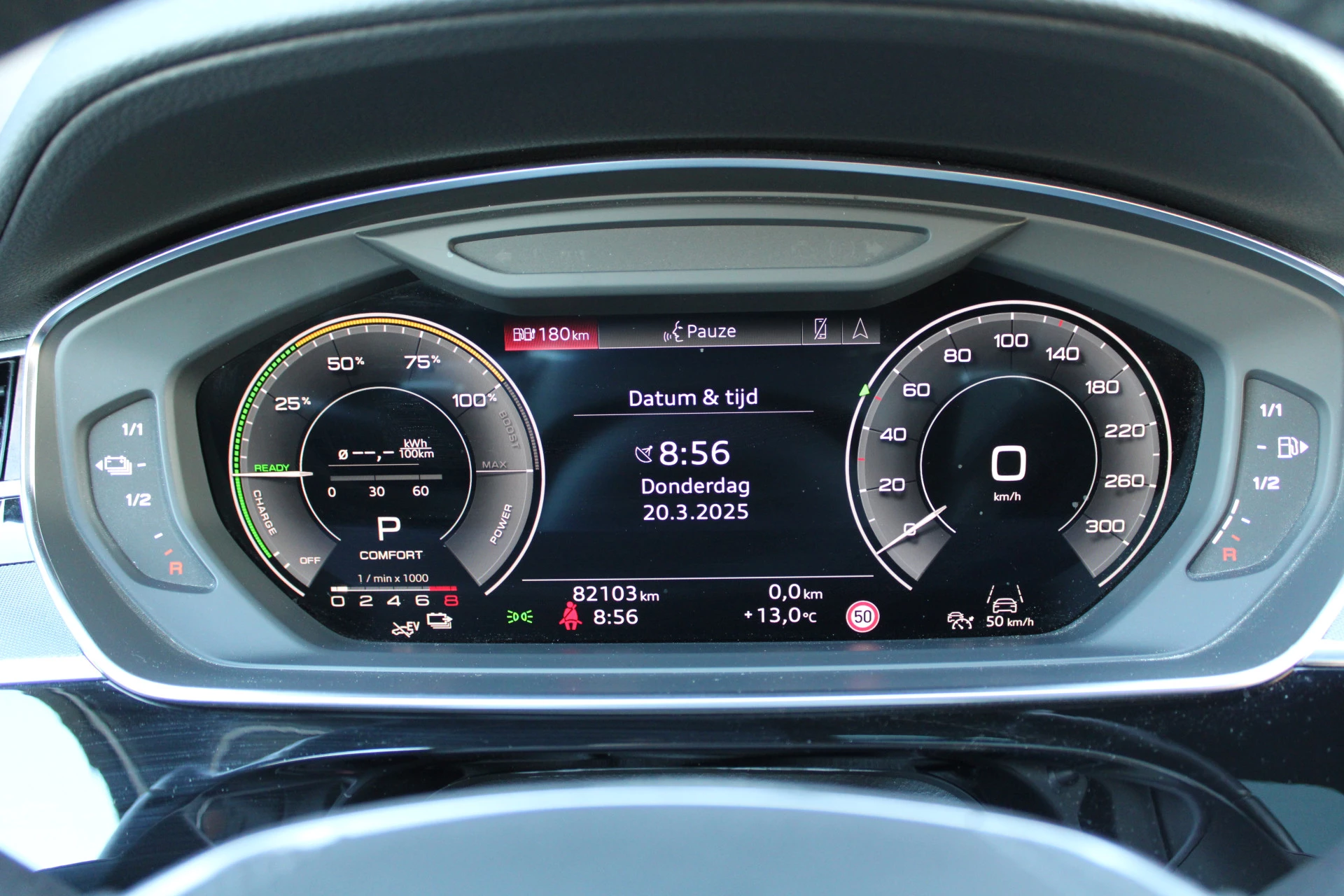 Hoofdafbeelding Audi A8