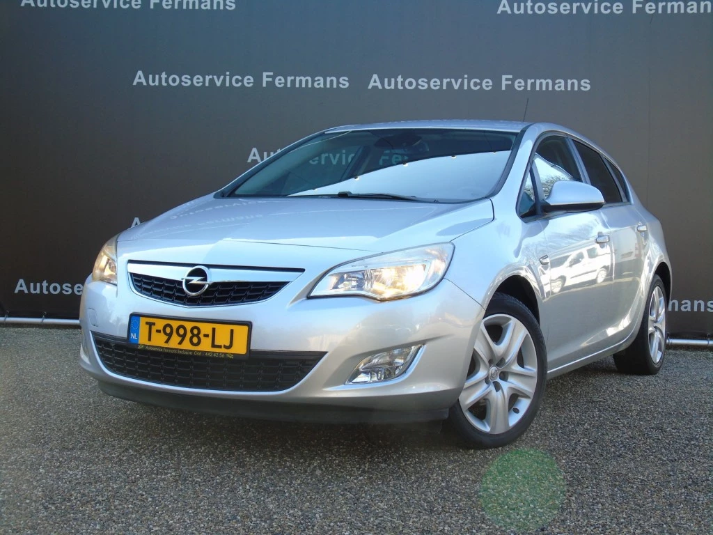 Hoofdafbeelding Opel Astra