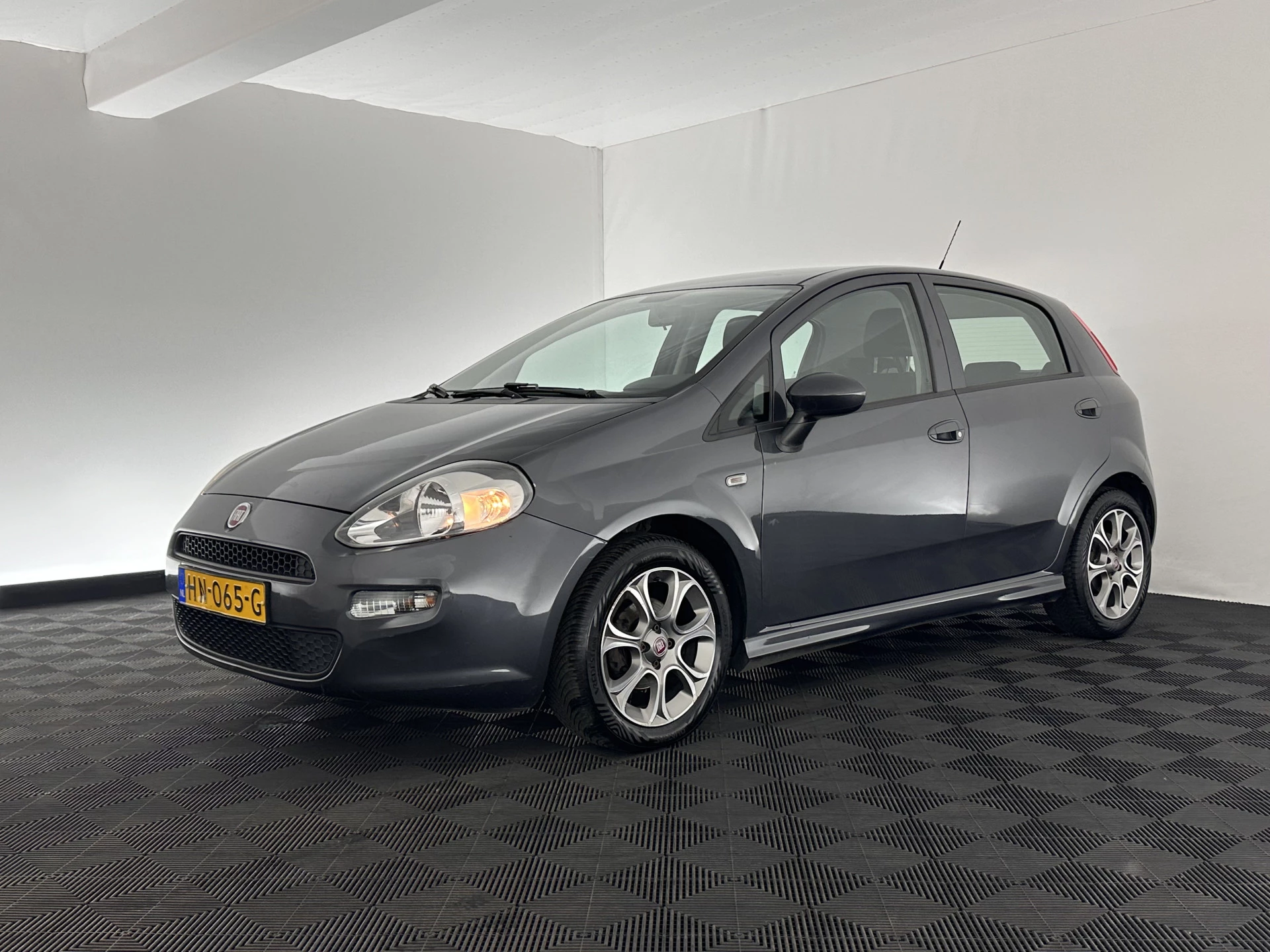 Hoofdafbeelding Fiat Punto
