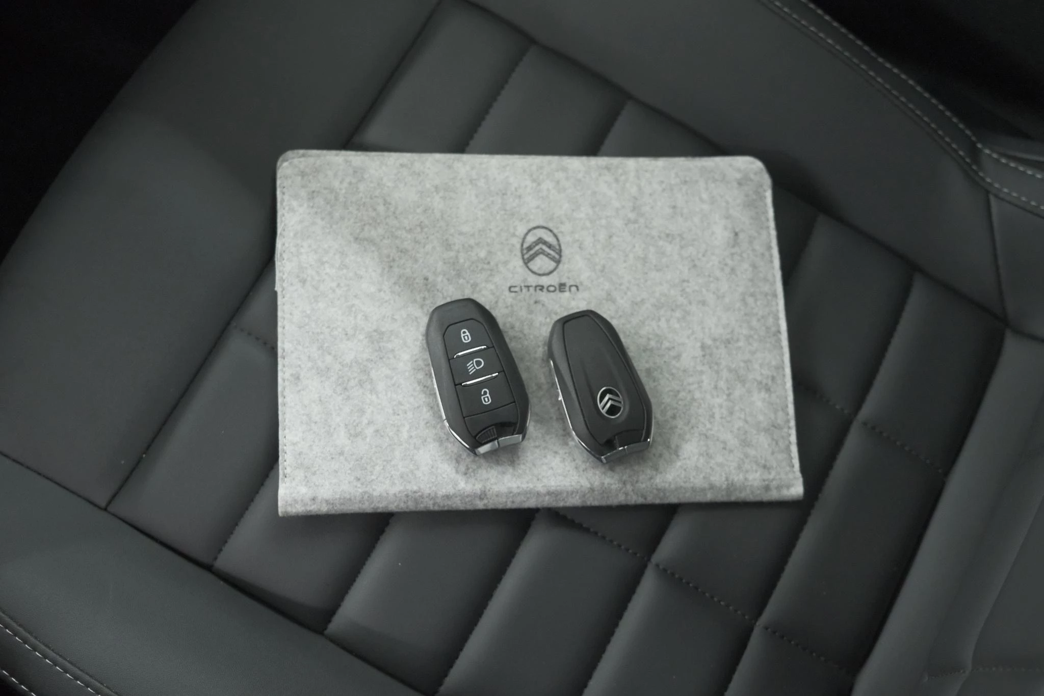 Hoofdafbeelding Citroën C4 X