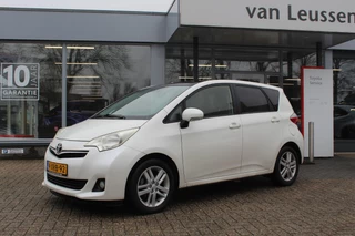 Toyota Verso-S 1.3 VVT-i DYNAMIC TREKHAAK PANODAK EL-RAMEN LM-VELGEN CAMERA KEYLESS