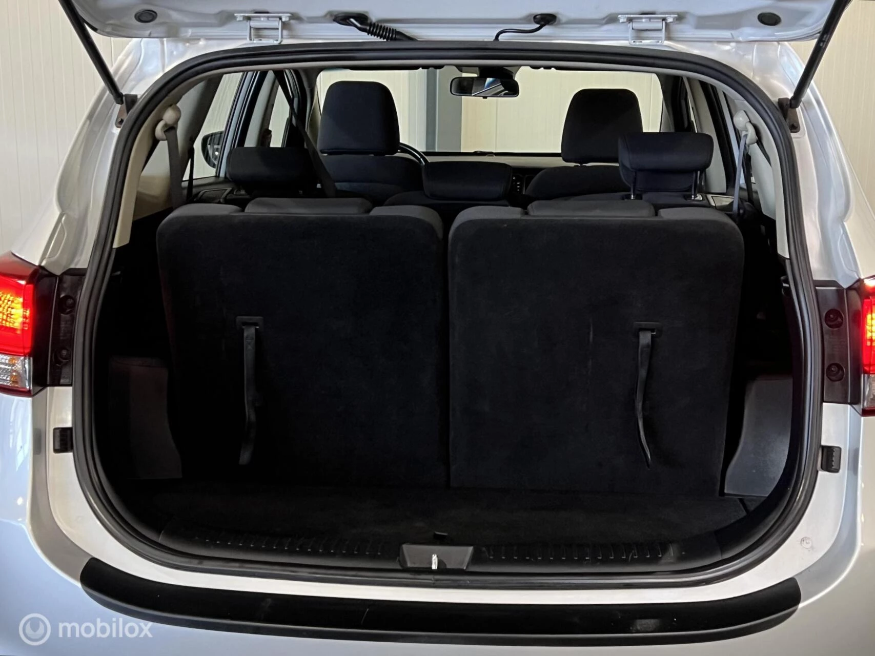 Hoofdafbeelding Kia Carens