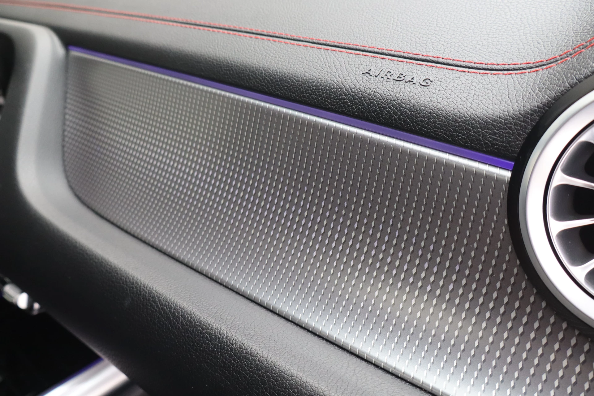 Hoofdafbeelding Mercedes-Benz EQA