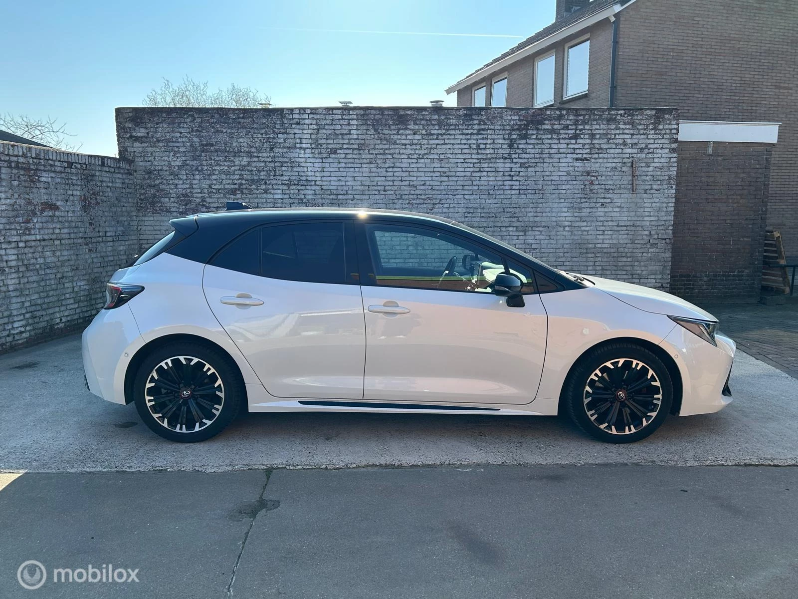 Hoofdafbeelding Toyota Corolla