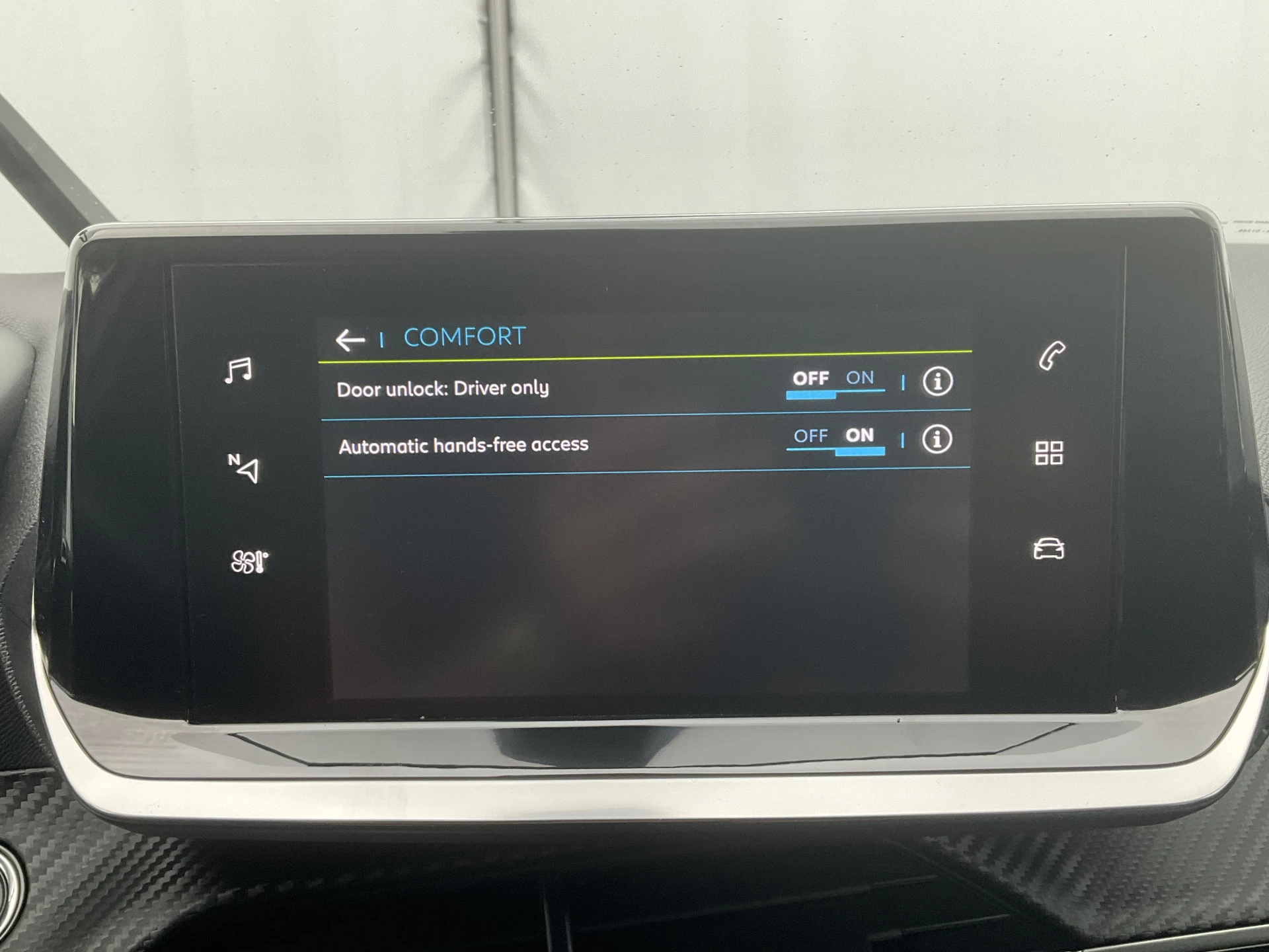 Hoofdafbeelding Peugeot e-208
