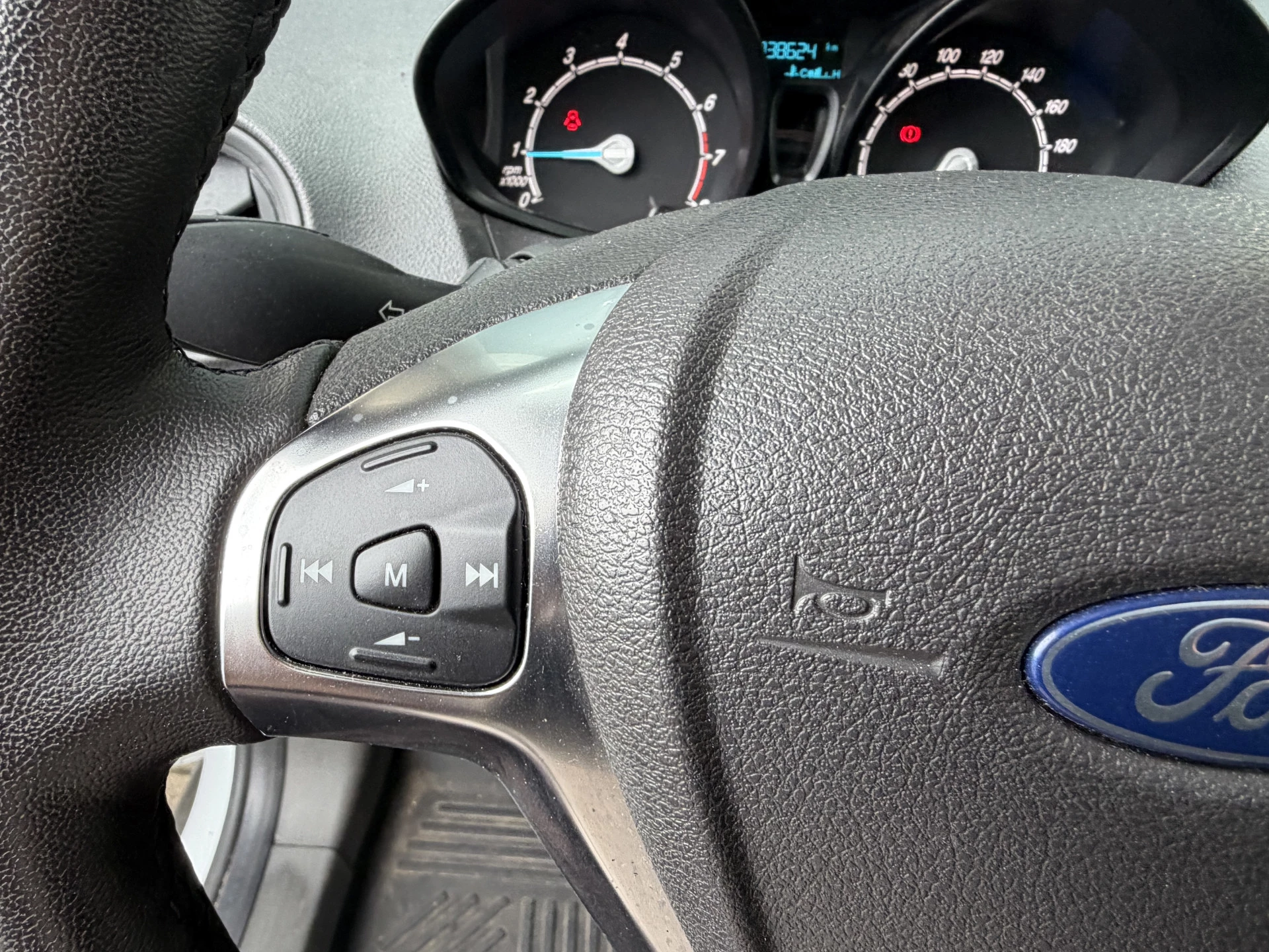 Hoofdafbeelding Ford Transit Courier