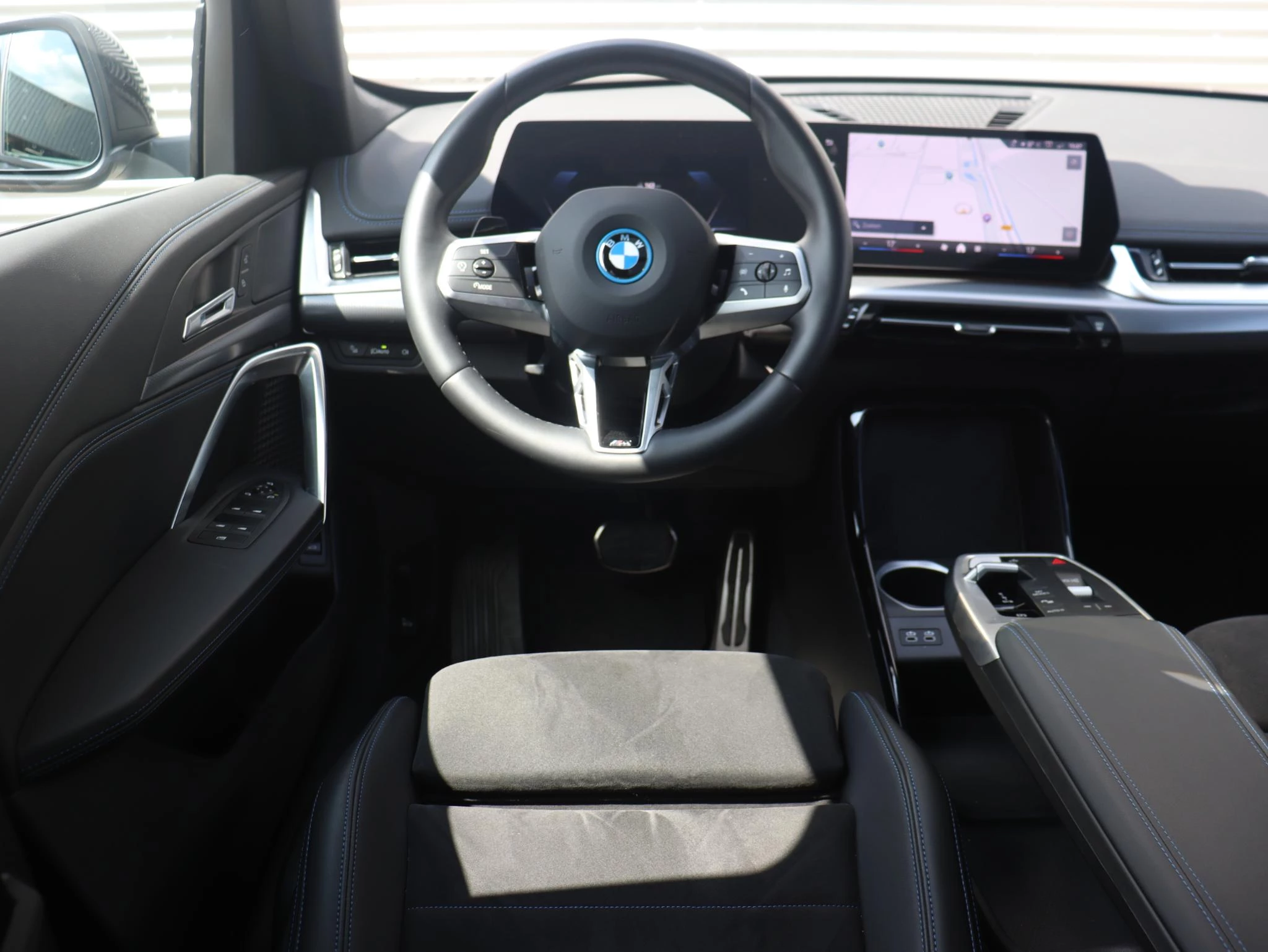 Hoofdafbeelding BMW iX1