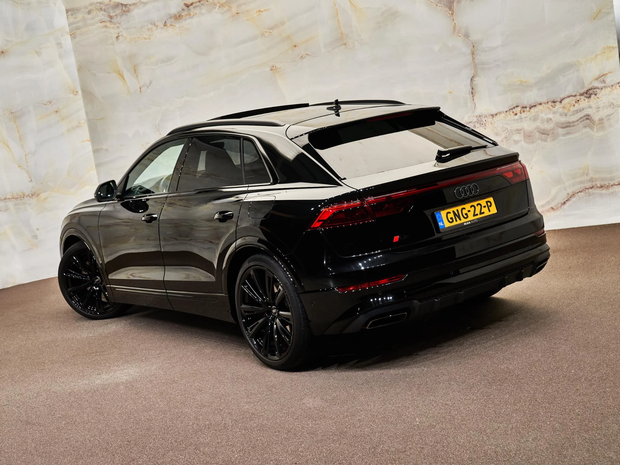 Hoofdafbeelding Audi Q8