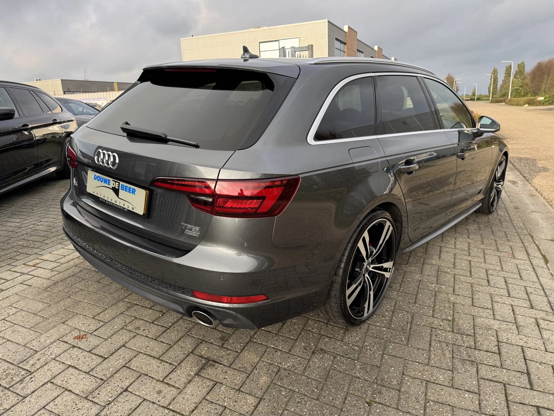 Hoofdafbeelding Audi A4