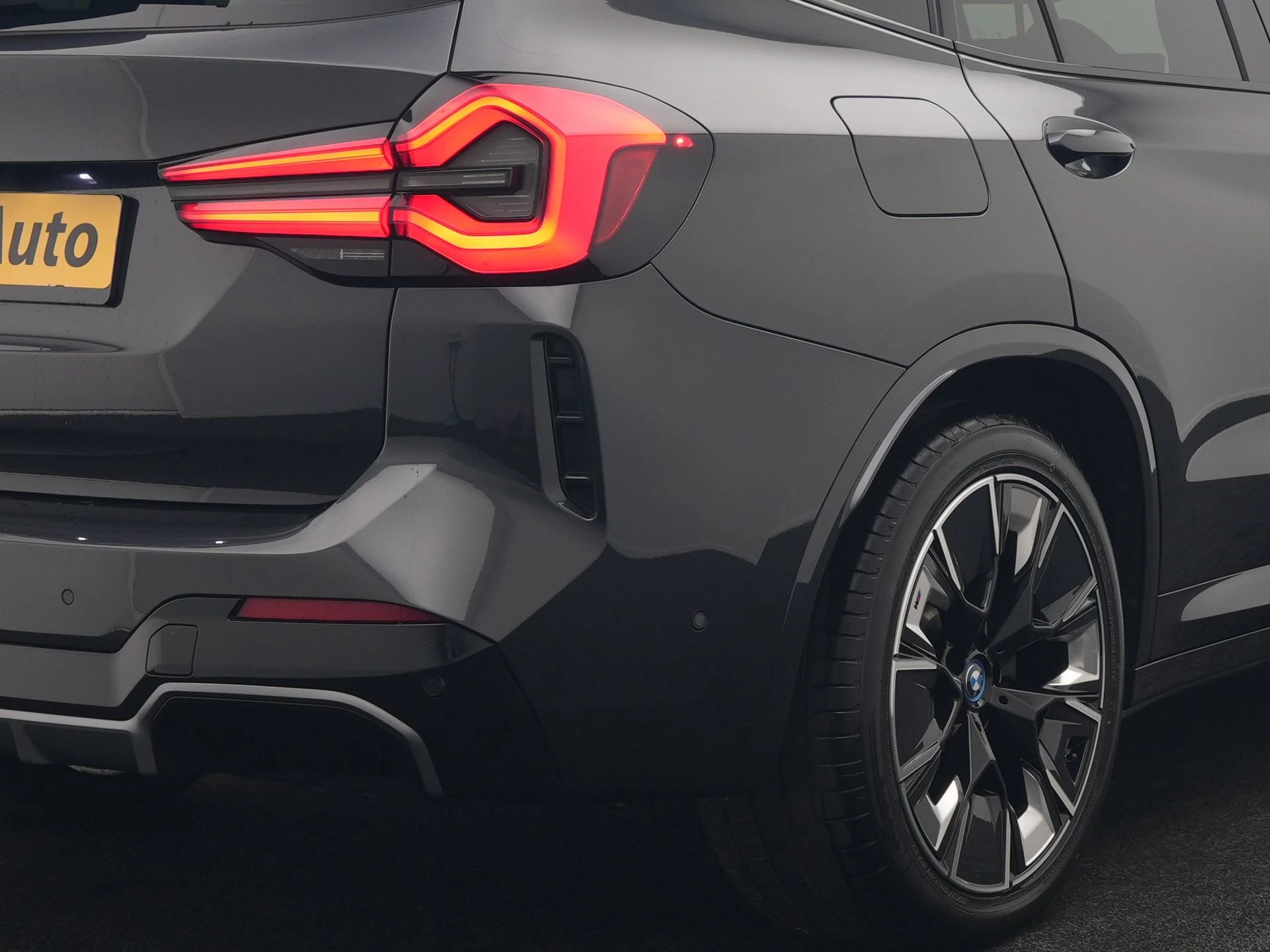 Hoofdafbeelding BMW iX3