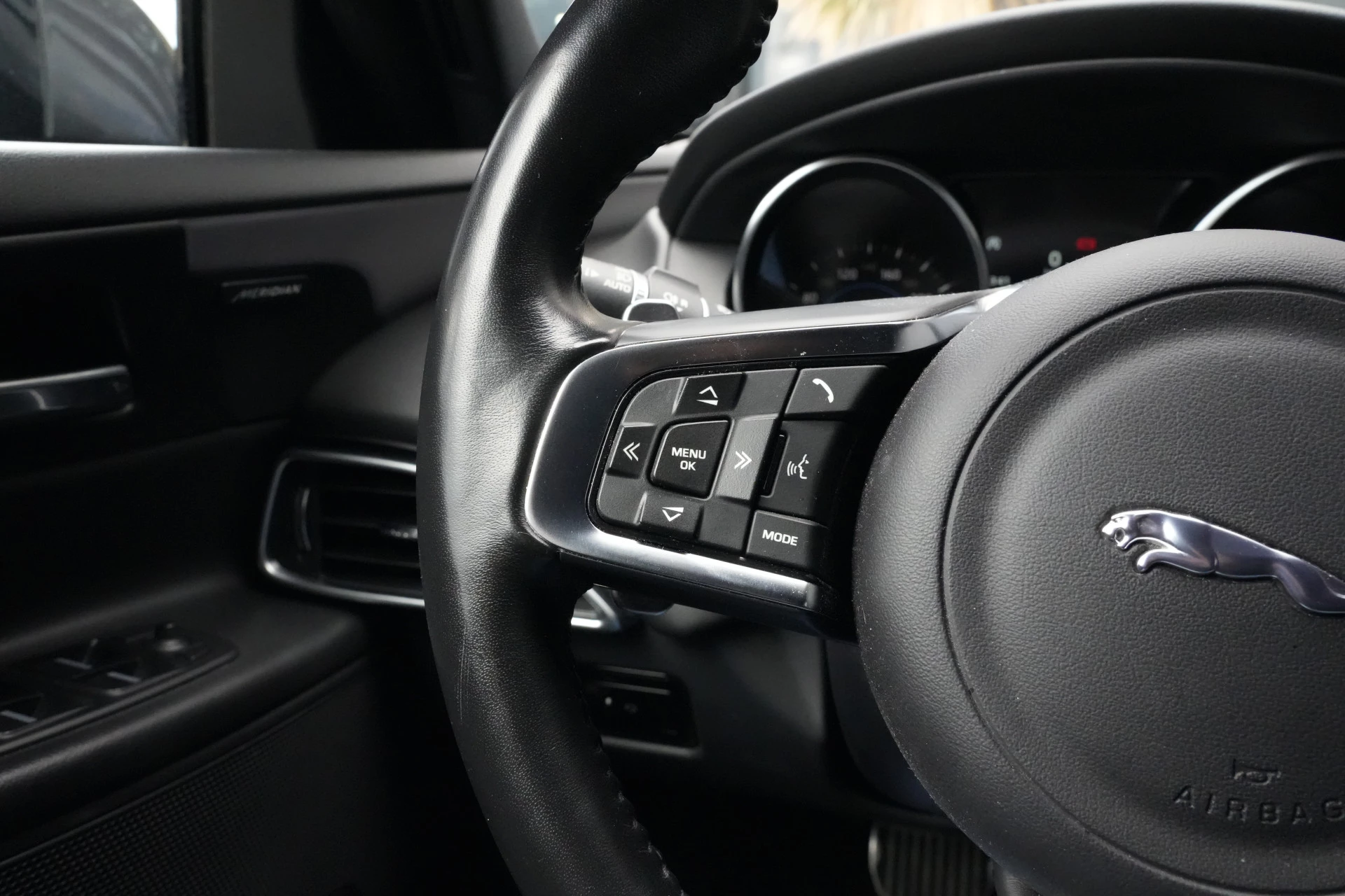 Hoofdafbeelding Jaguar XE
