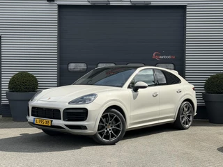 Porsche Cayenne Coupé 3.0 E-Hybrid | Sport Chrono | 360* Camera | Panoramadak | Luchtvering | Bose | DAB | Lane Assist | Privacy Glass |