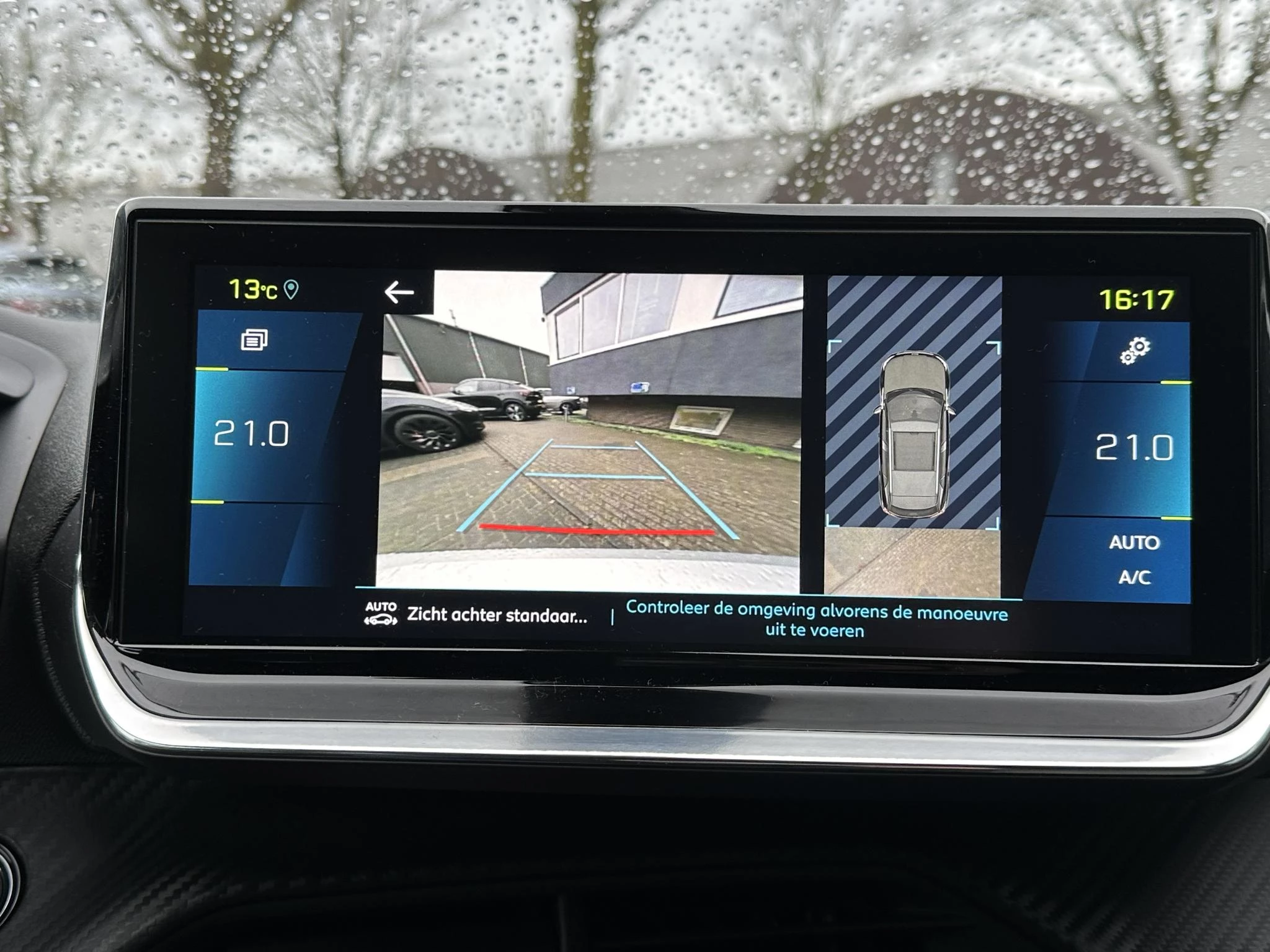 Hoofdafbeelding Peugeot e-2008