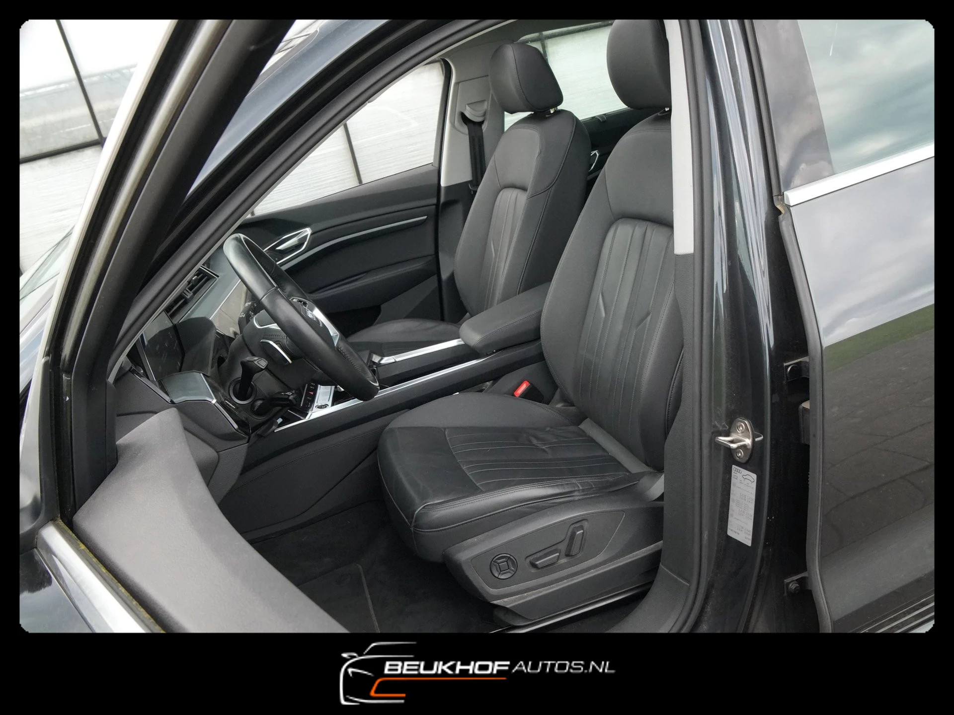 Hoofdafbeelding Audi e-tron