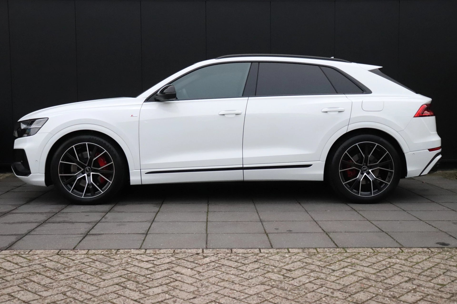 Hoofdafbeelding Audi Q8