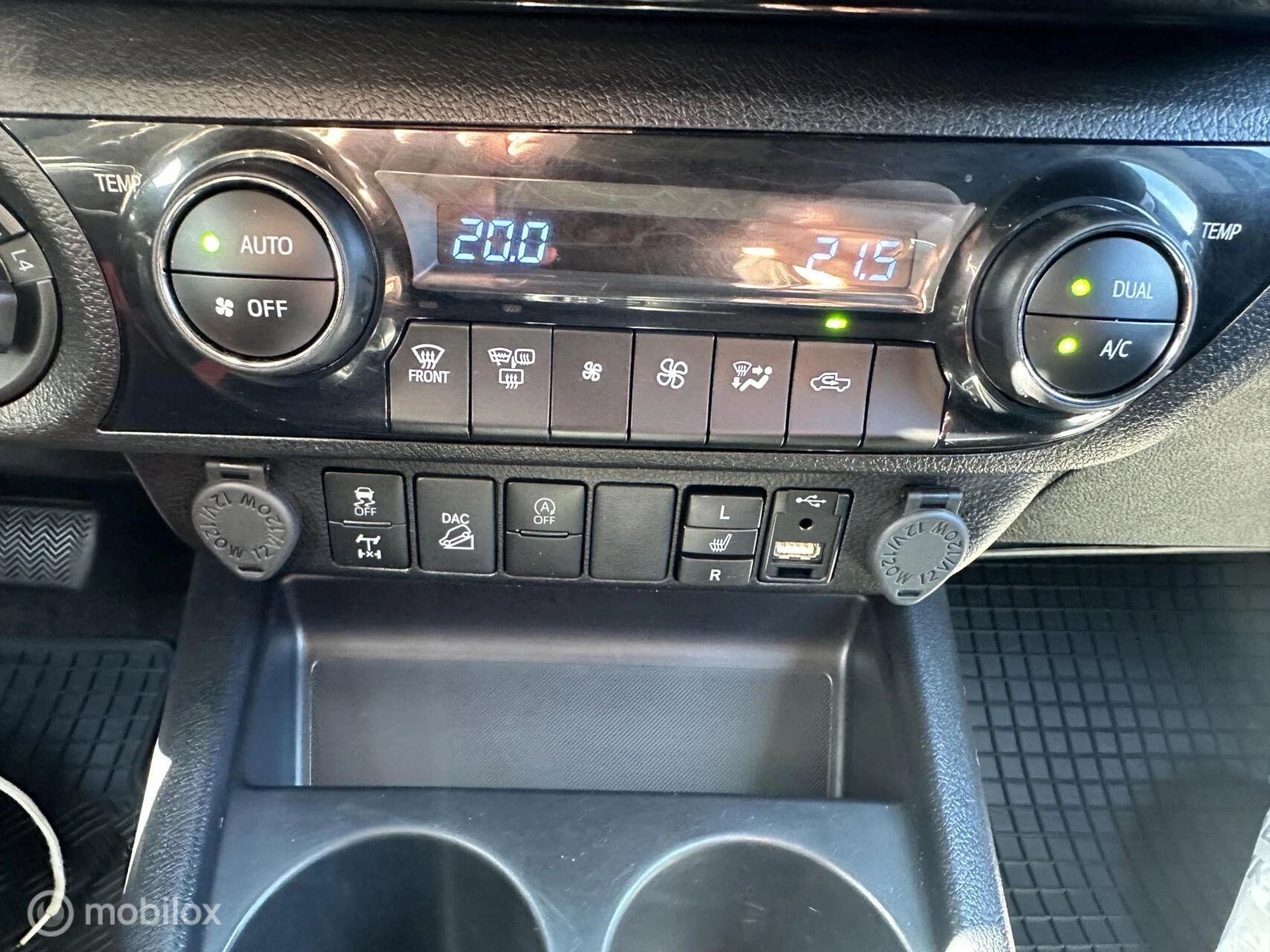 Hoofdafbeelding Toyota Hilux