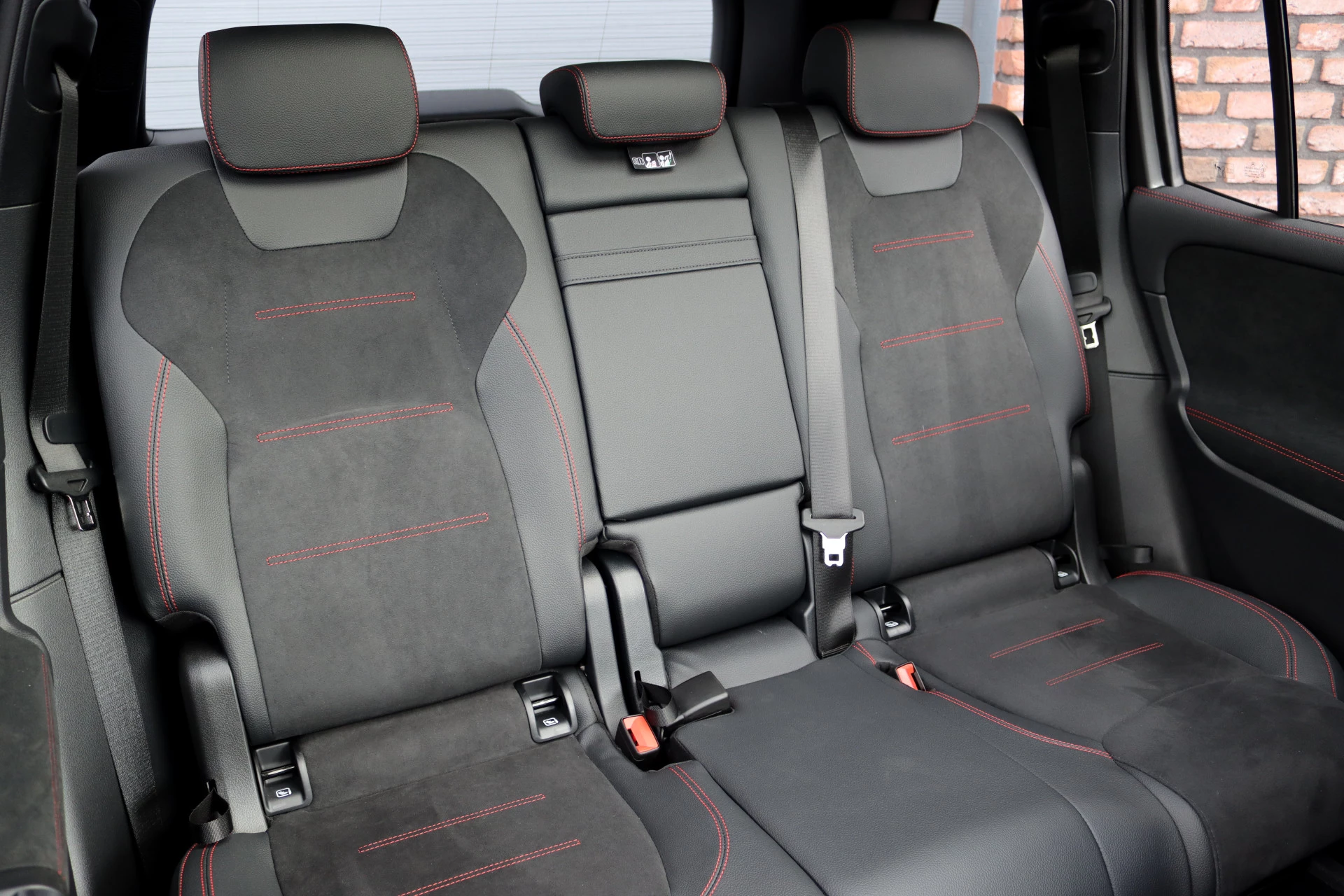 Hoofdafbeelding Mercedes-Benz EQB