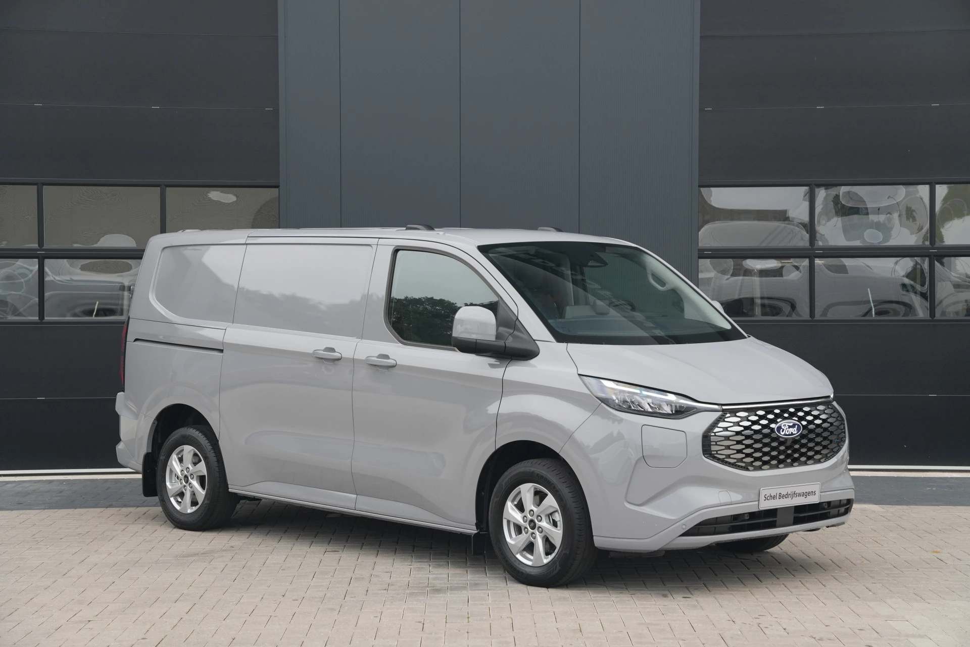 Hoofdafbeelding Ford E-Transit Custom