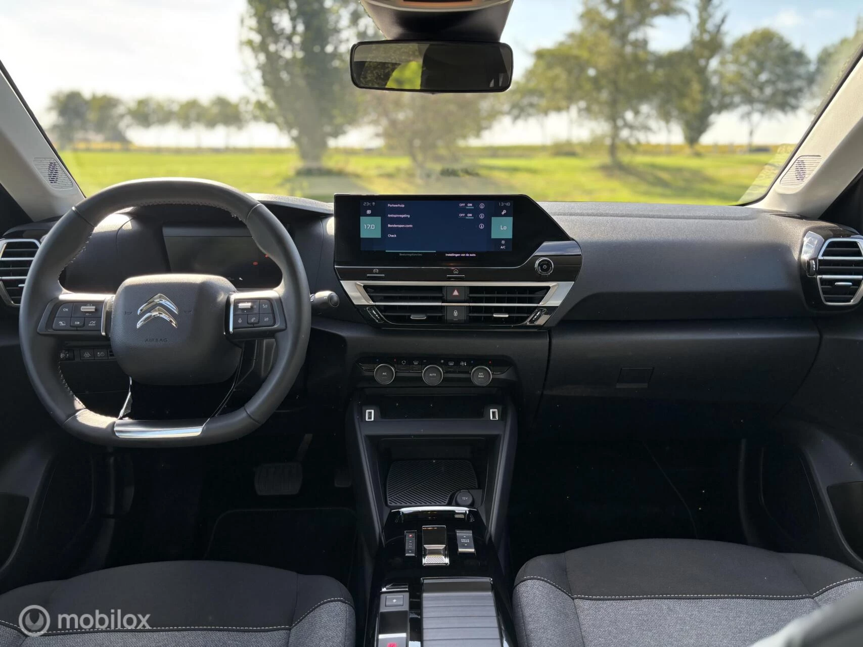 Hoofdafbeelding Citroën ë-C4