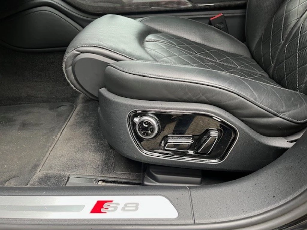 Hoofdafbeelding Audi S8