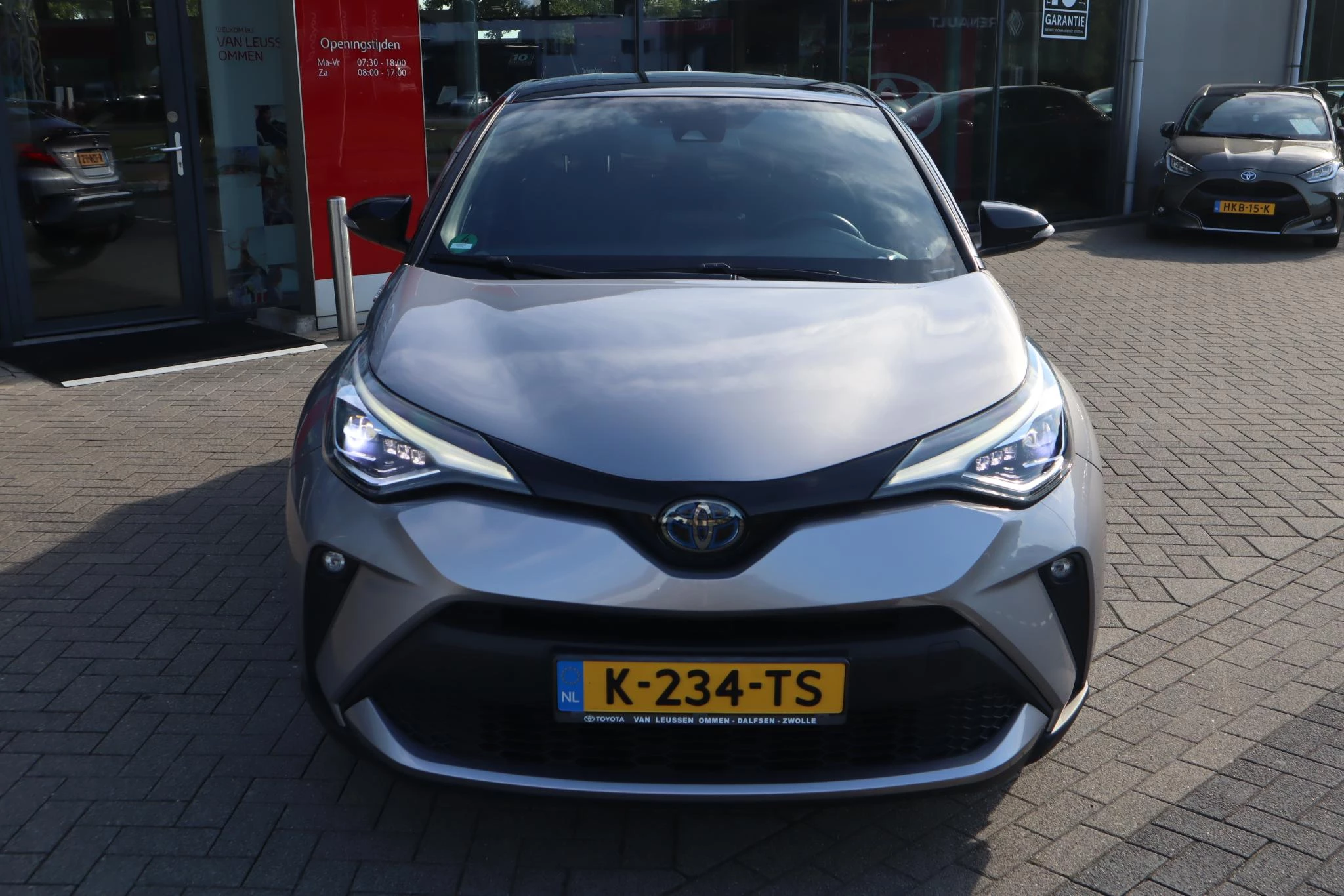 Hoofdafbeelding Toyota C-HR