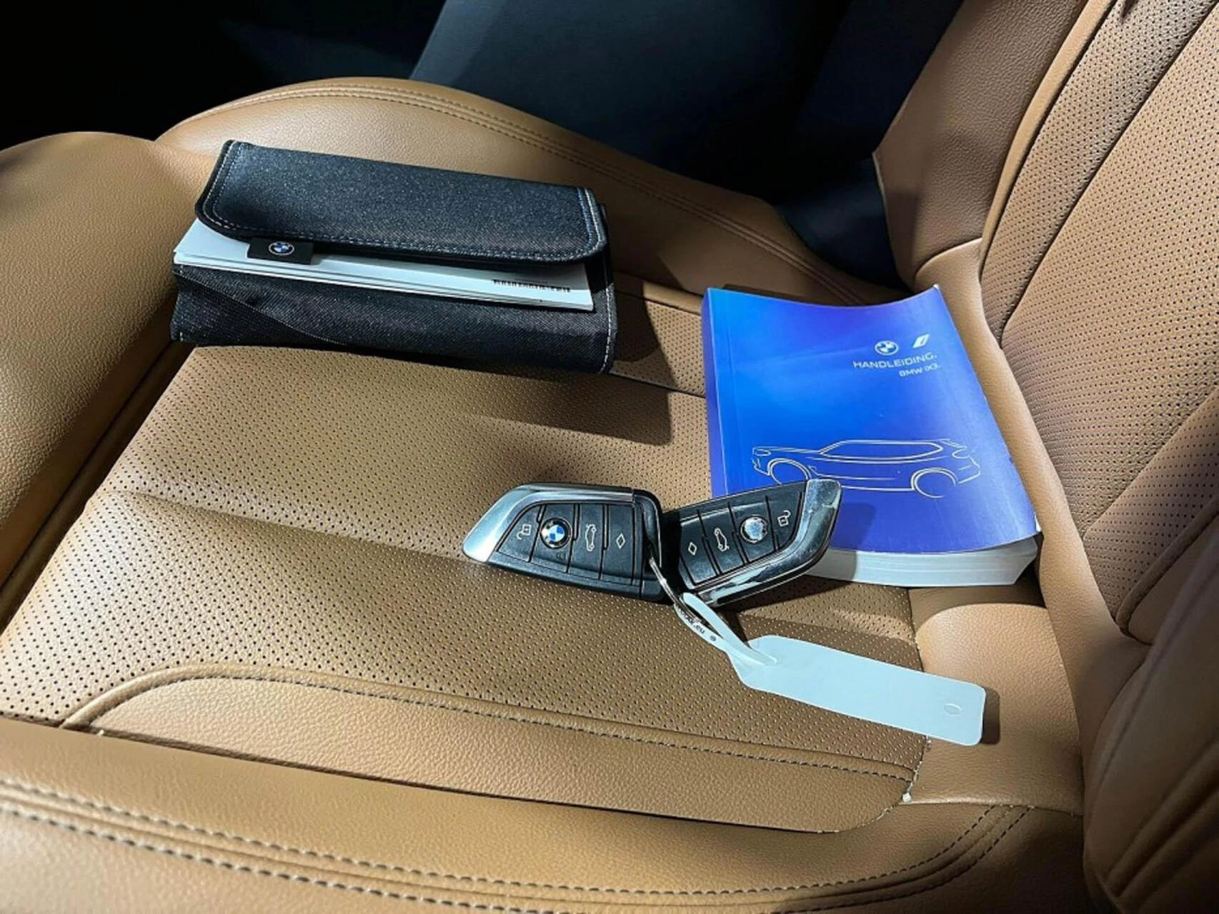 Hoofdafbeelding BMW iX3