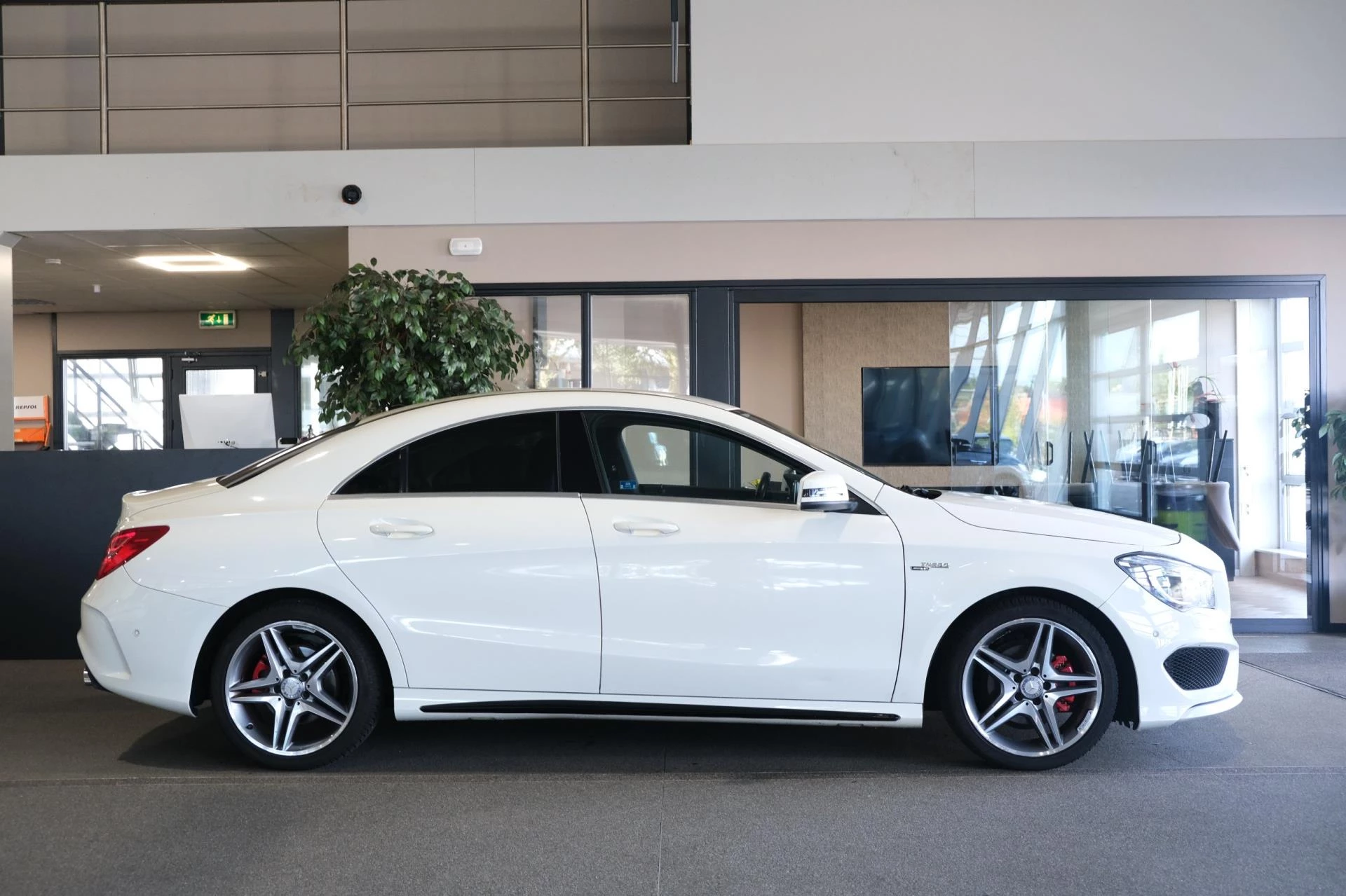 Hoofdafbeelding Mercedes-Benz CLA