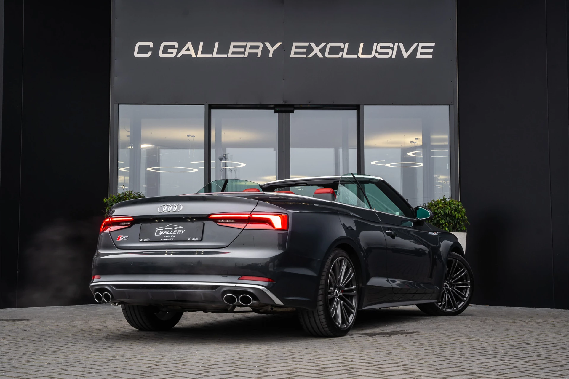 Hoofdafbeelding Audi S5