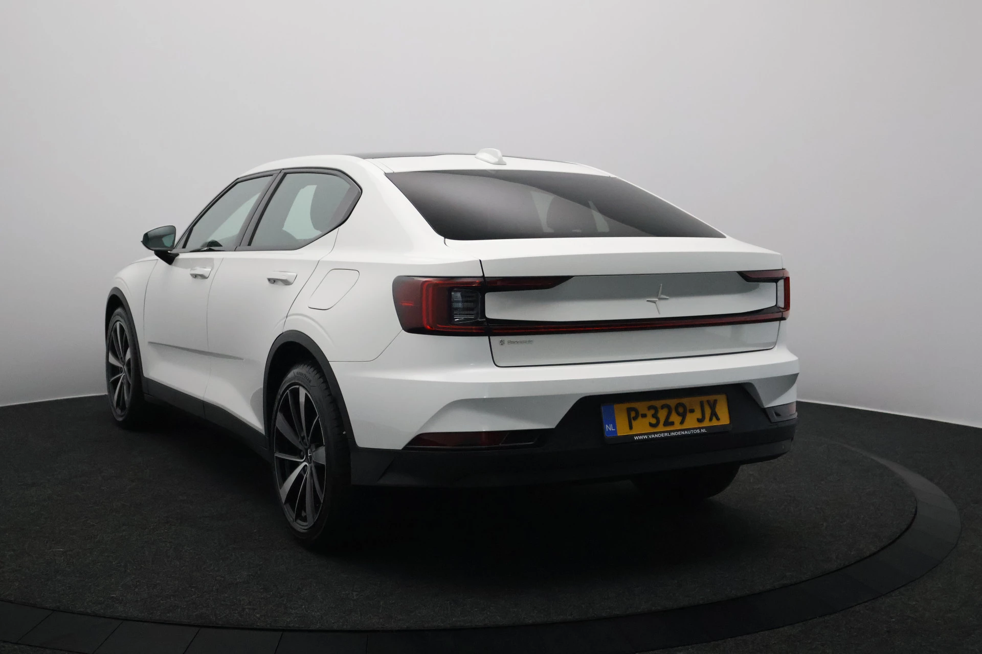 Hoofdafbeelding Polestar 2