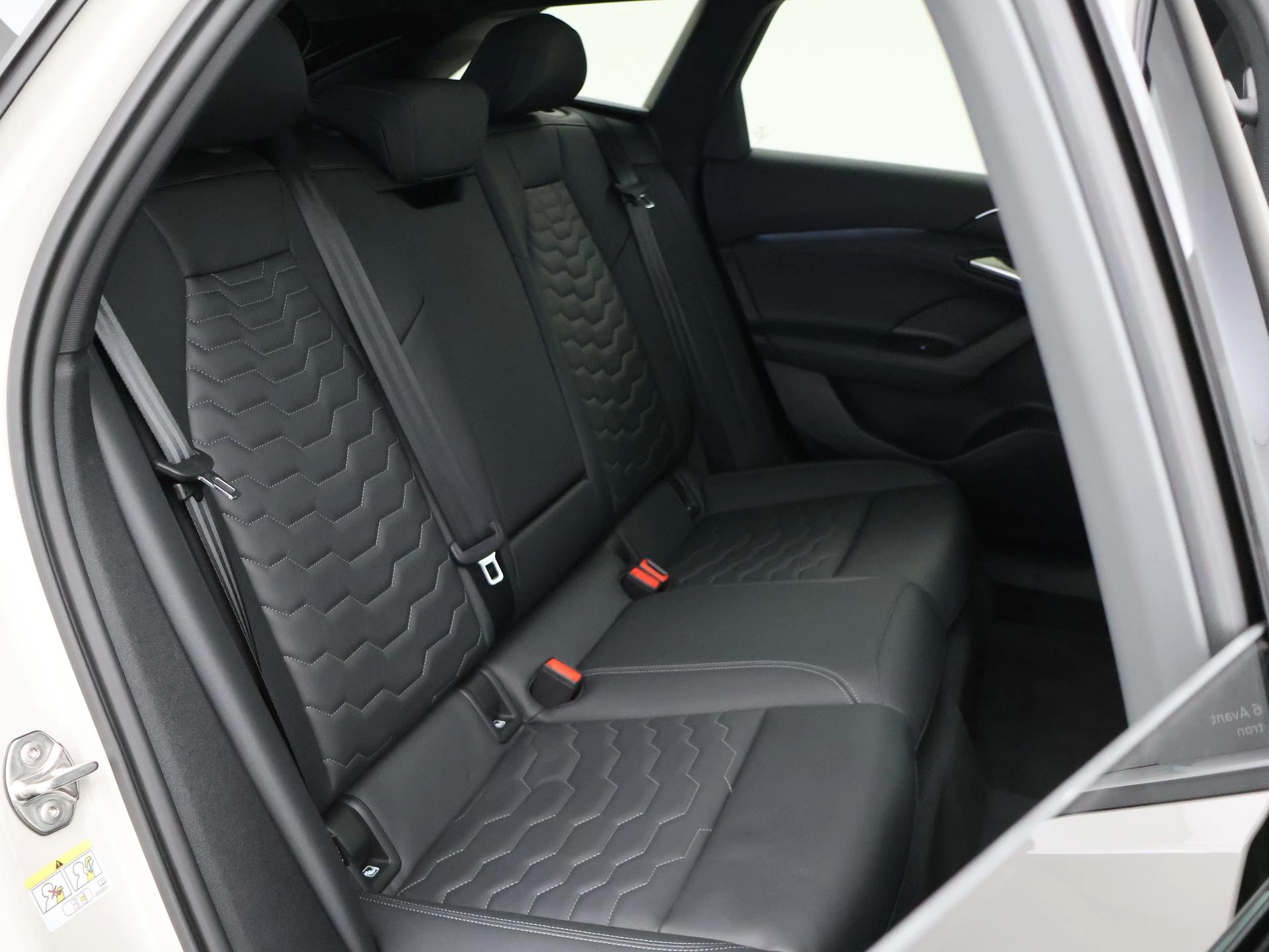 Hoofdafbeelding Audi A6 Avant e-tron