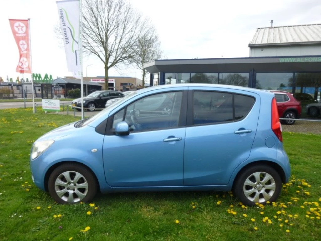 Hoofdafbeelding Opel Agila