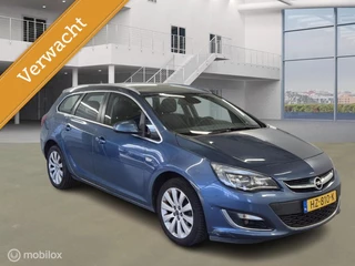 Opel Astra Sports Tourer 1.4 Turbo Business +