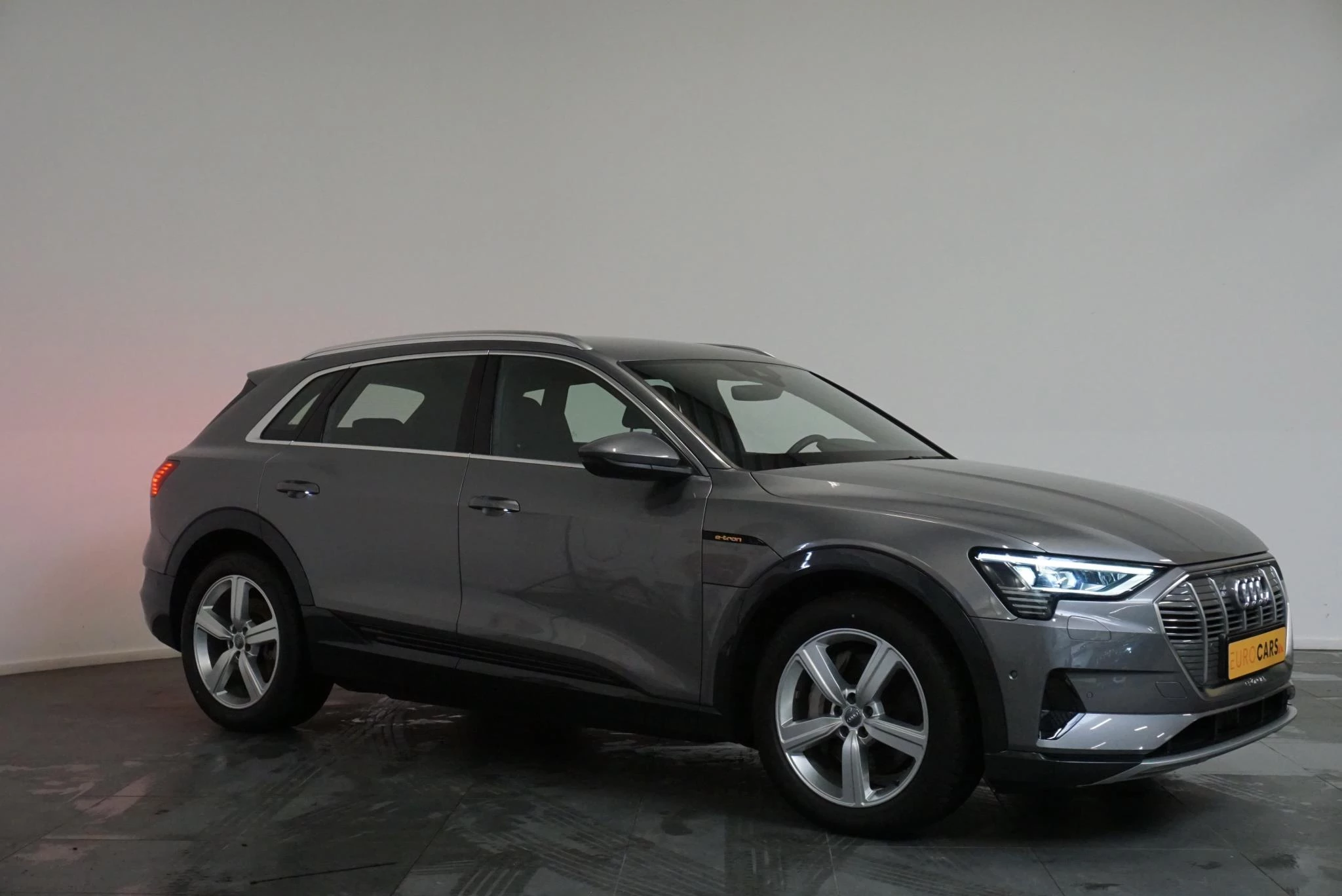 Hoofdafbeelding Audi e-tron