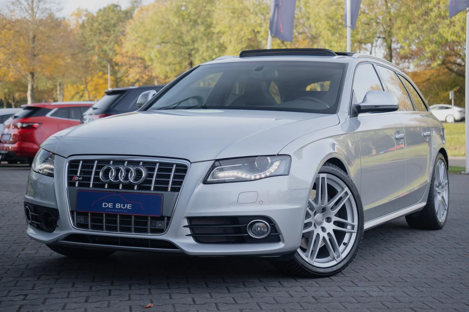 Hoofdafbeelding Audi S4