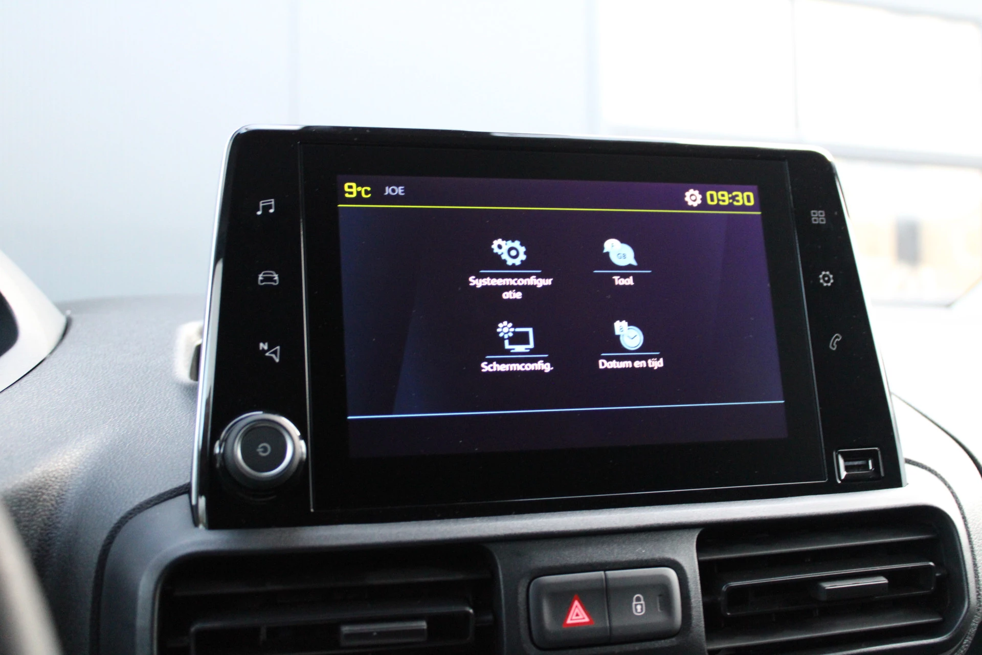 Hoofdafbeelding Peugeot Partner