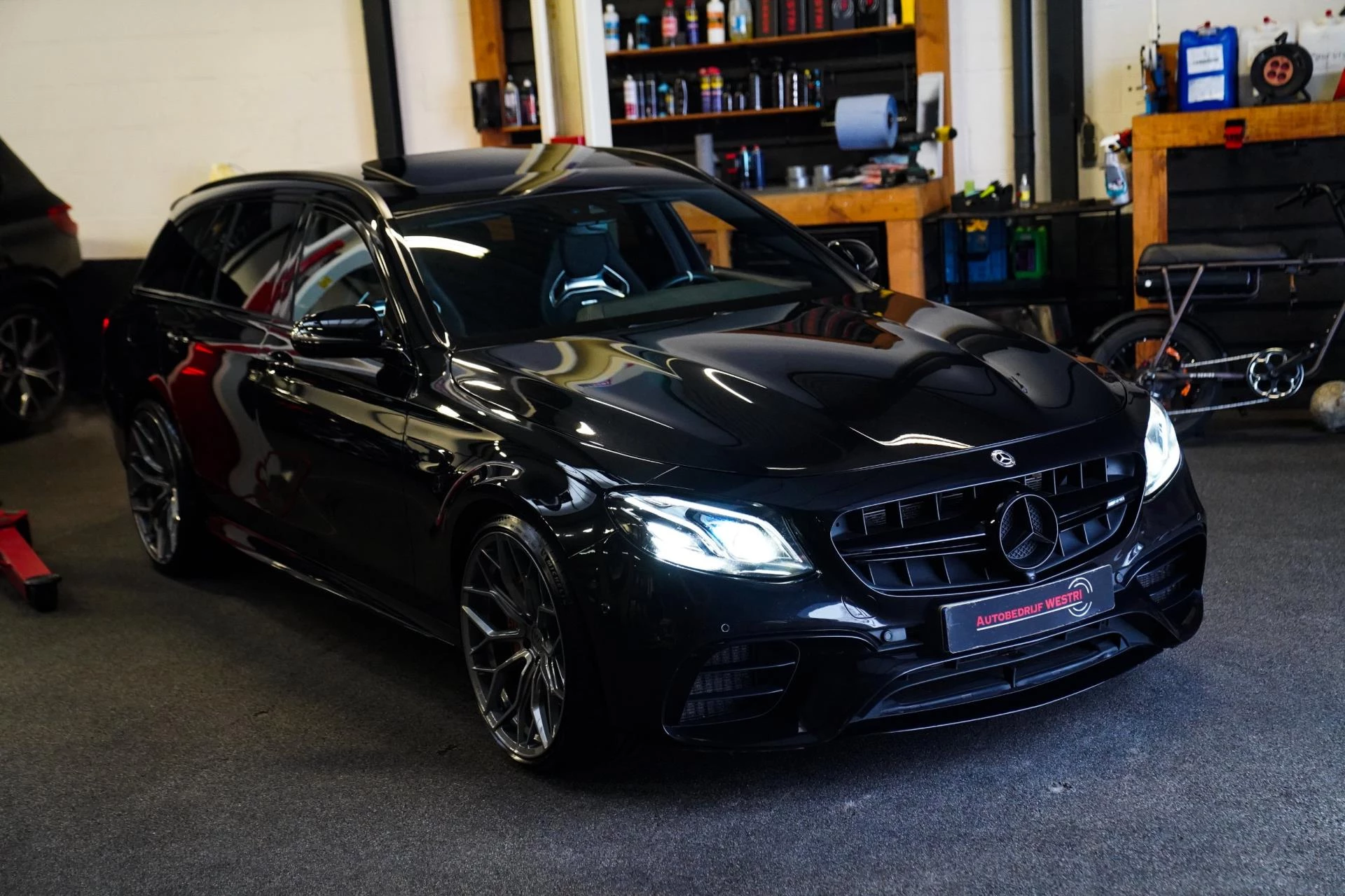 Hoofdafbeelding Mercedes-Benz E-Klasse