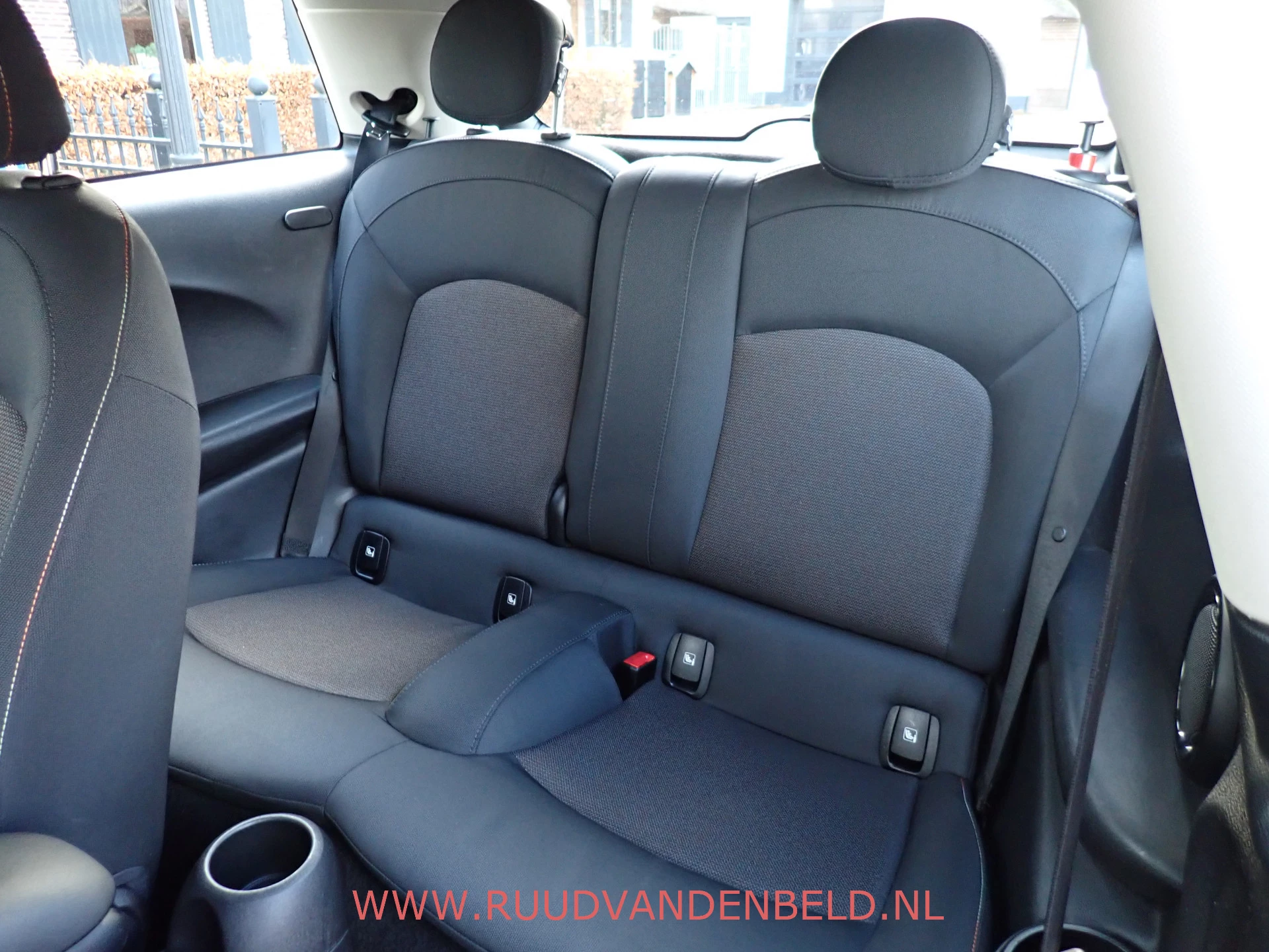 Hoofdafbeelding MINI One