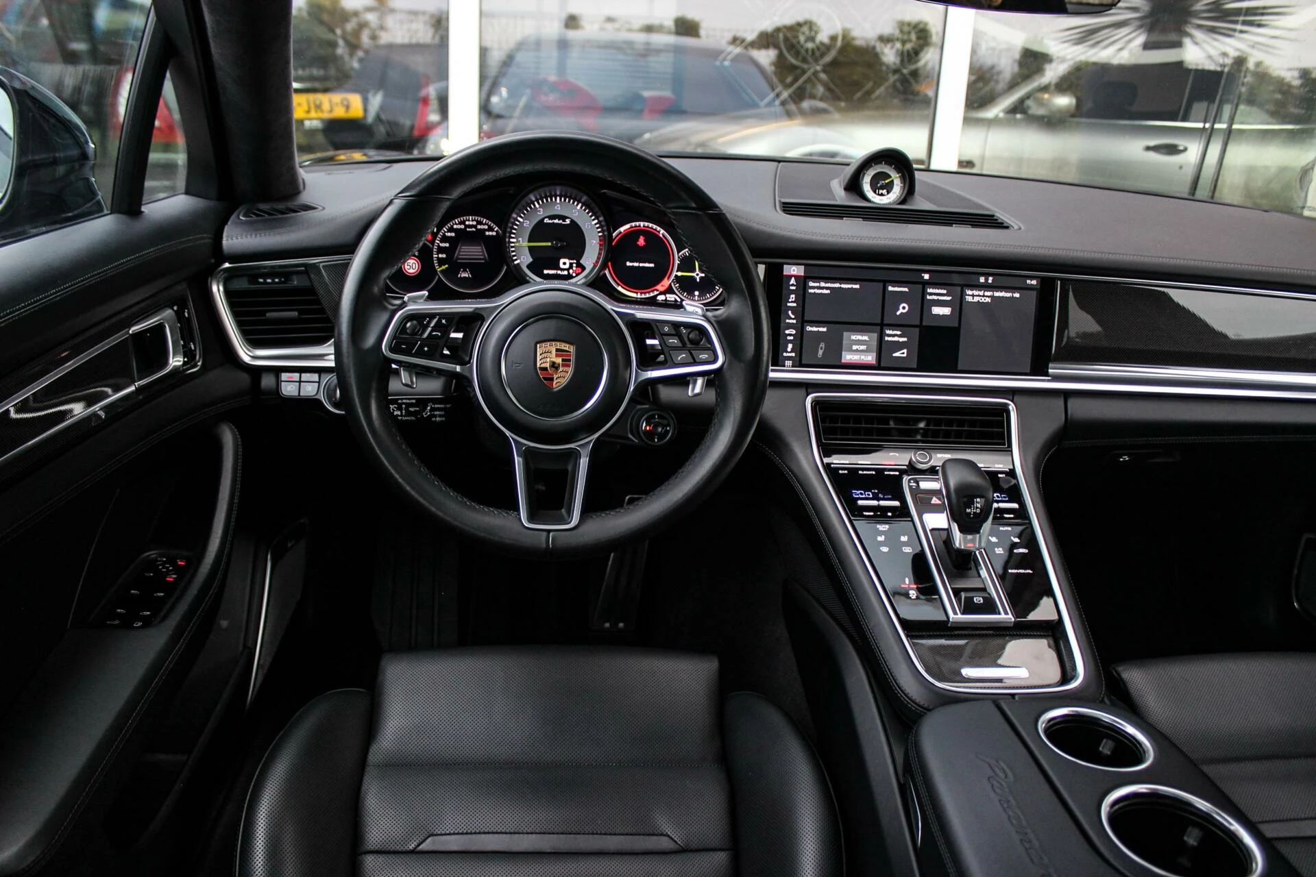 Hoofdafbeelding Porsche Panamera