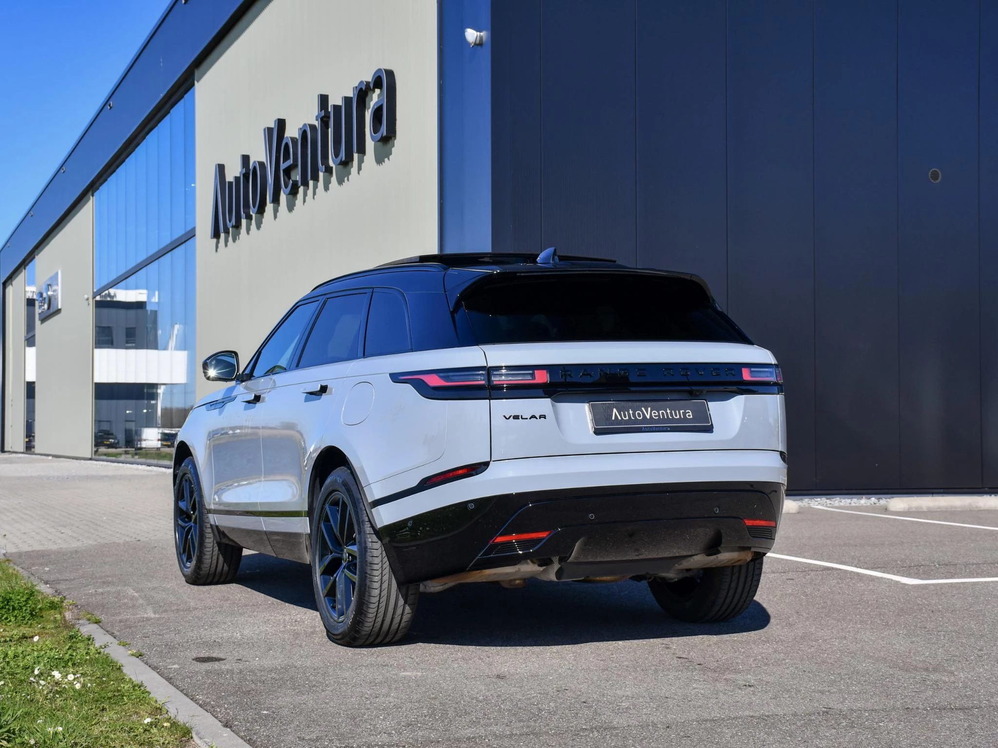 Hoofdafbeelding Land Rover Range Rover Velar