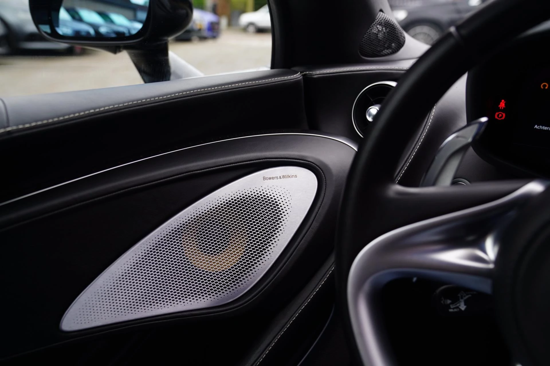 Hoofdafbeelding McLaren GT