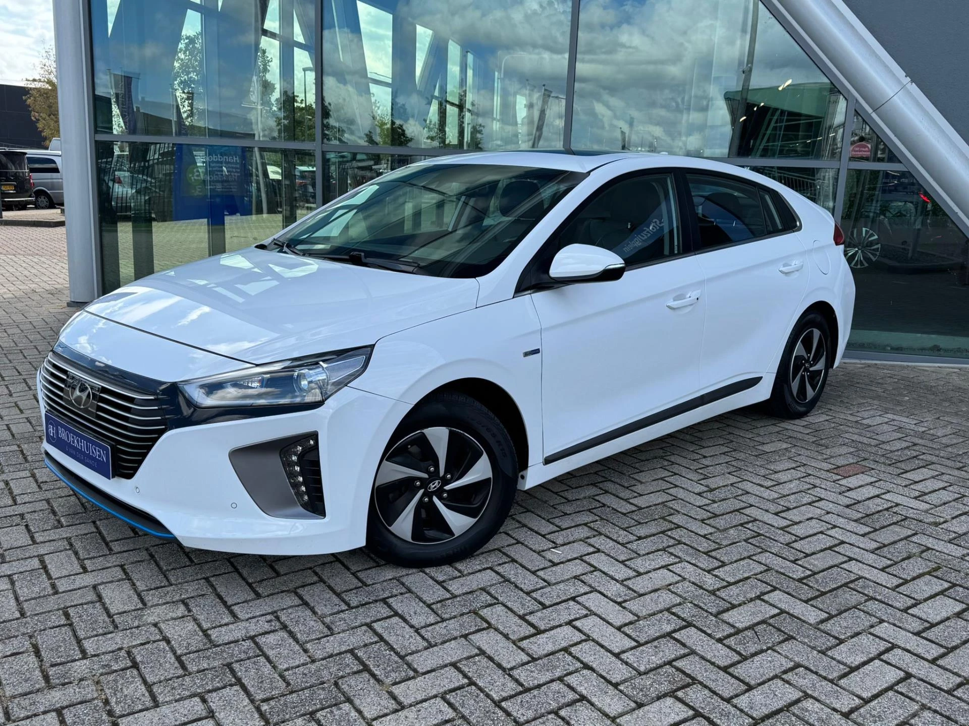 Hoofdafbeelding Hyundai IONIQ