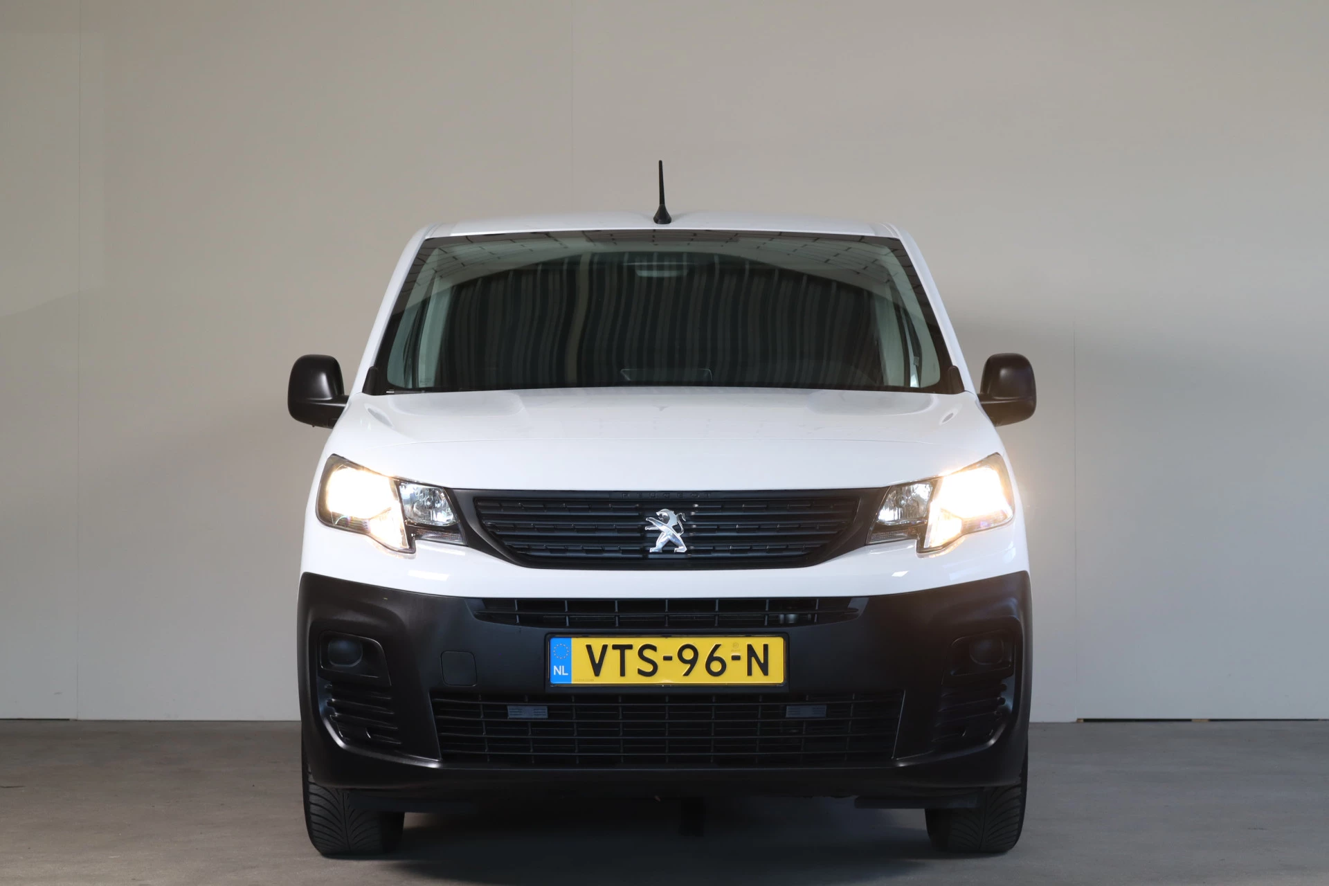 Hoofdafbeelding Peugeot Partner